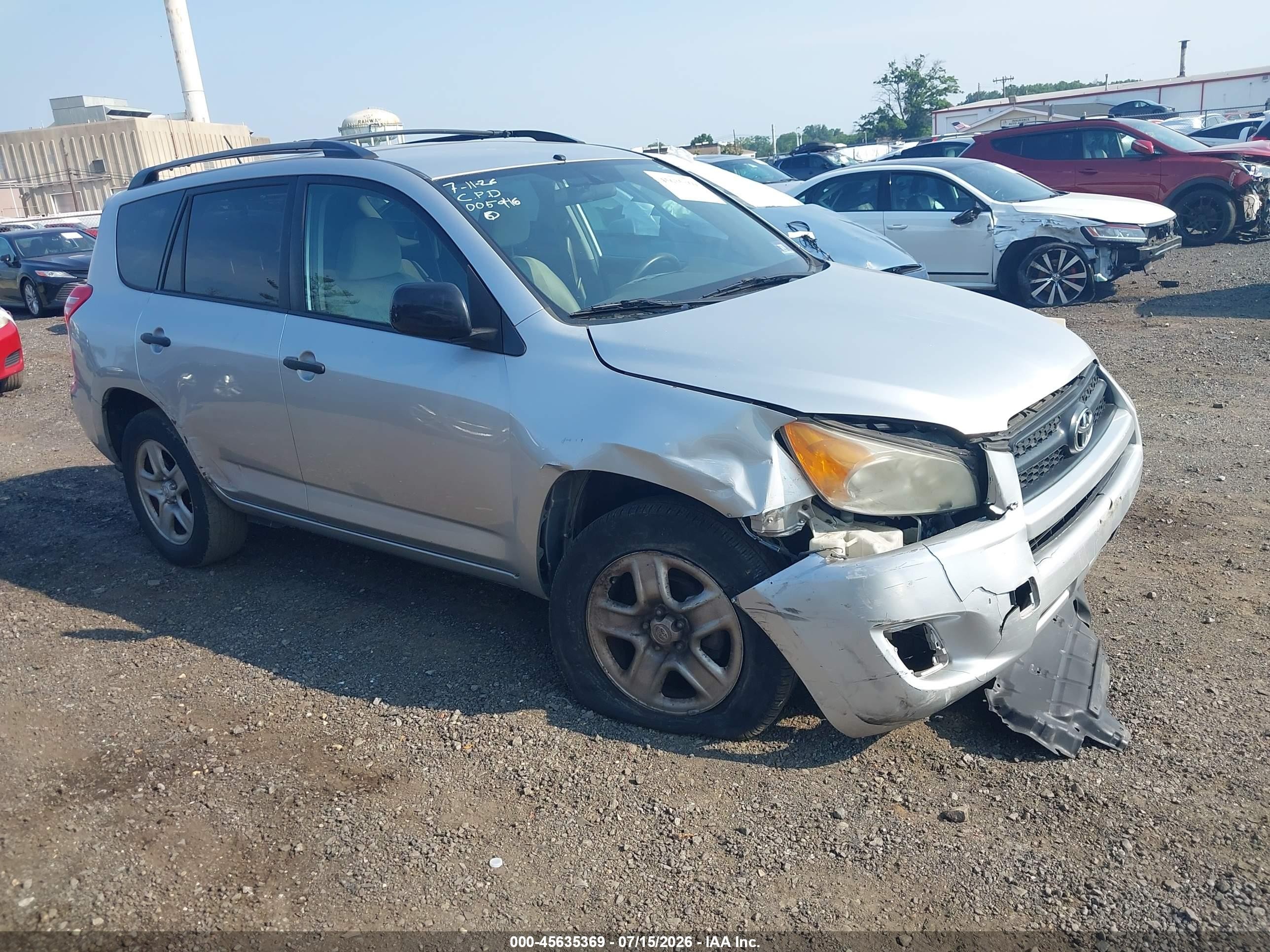 2009 Toyota RAV4, VIN 2T3ZF33V79W005946 — Front end