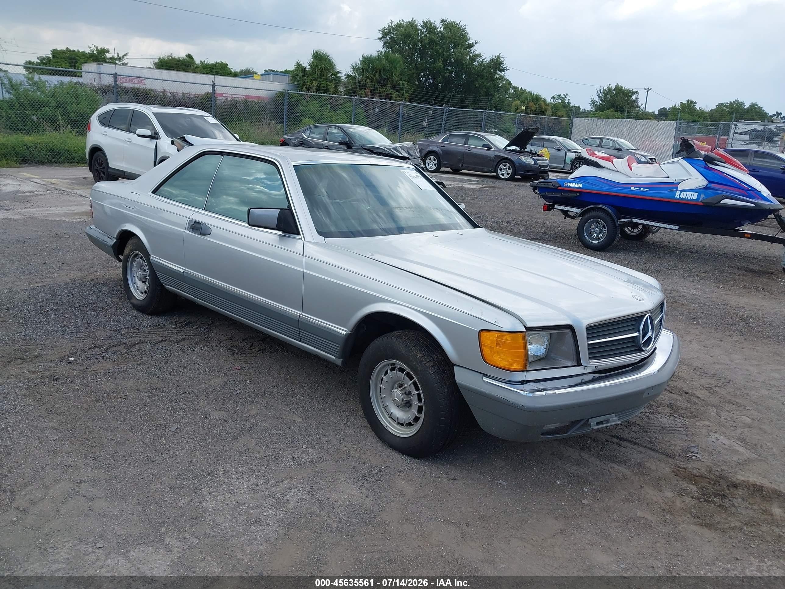 1984 Mercedes-Benz 500, VIN WDBCA44A0EA021144 — Normal wear