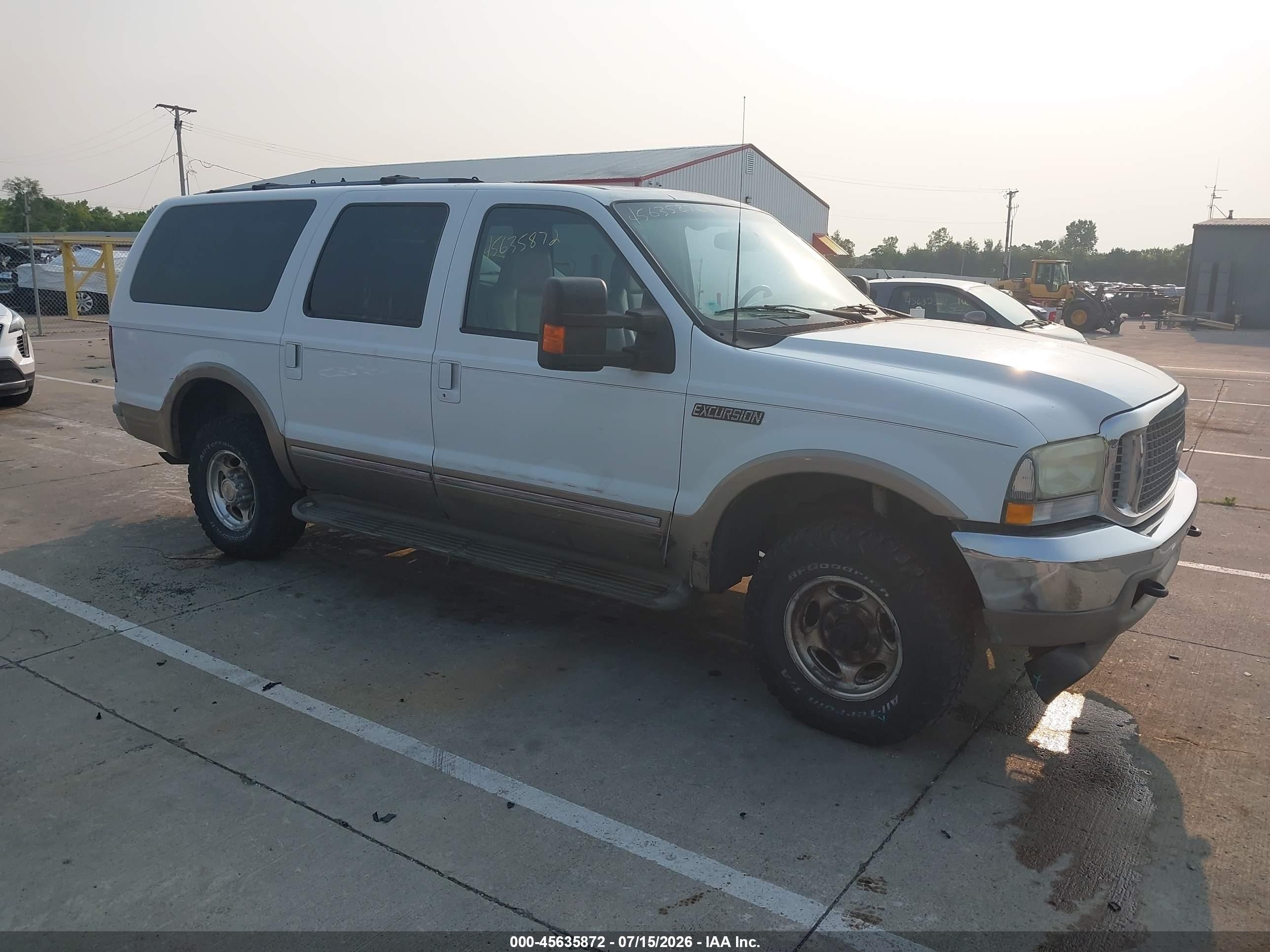 2002 Ford Excursion Limited, VIN 1FMNU43S12EA45836 — Side