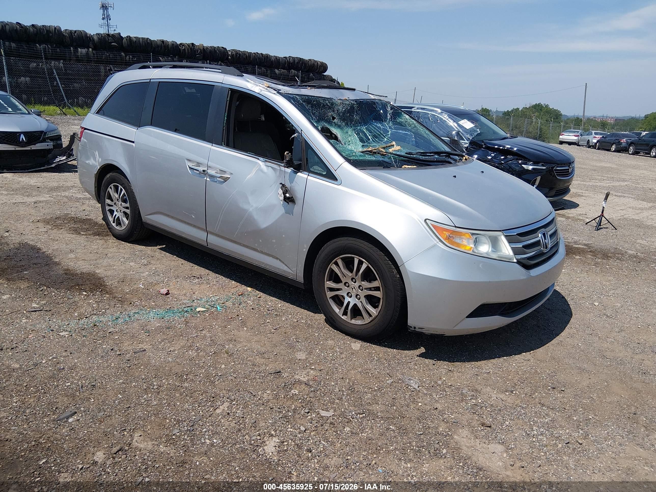 2012 Honda Odyssey EX-L, VIN 5FNRL5H63CB007406 — Roof