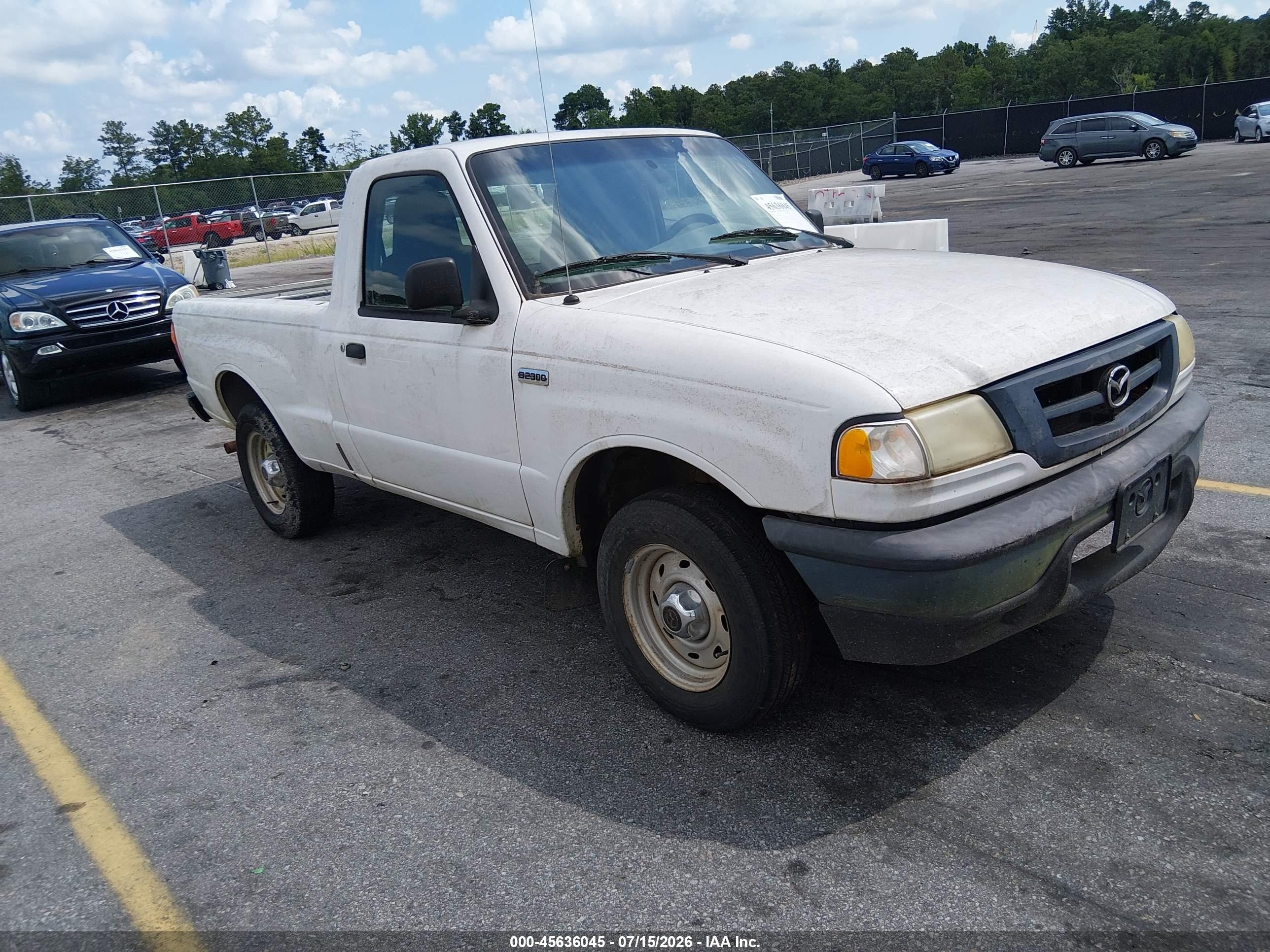 2004 Mazda B-Series, VIN 4F4YR12D04TM11215 — Normal wear