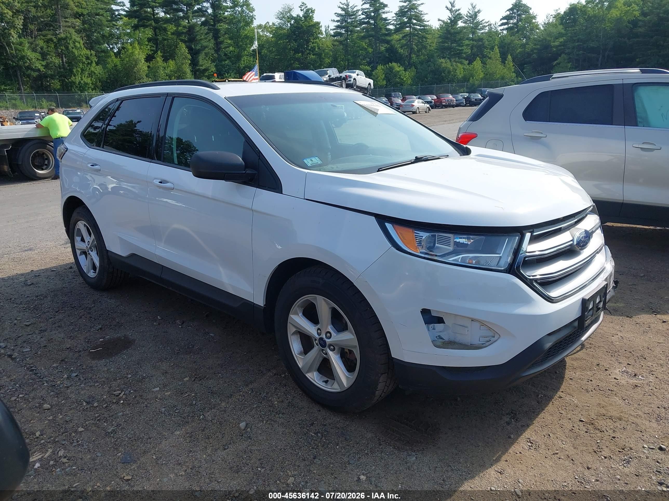 2016 Ford Edge SE, VIN 2FMPK4G96GBC48553 — Front end