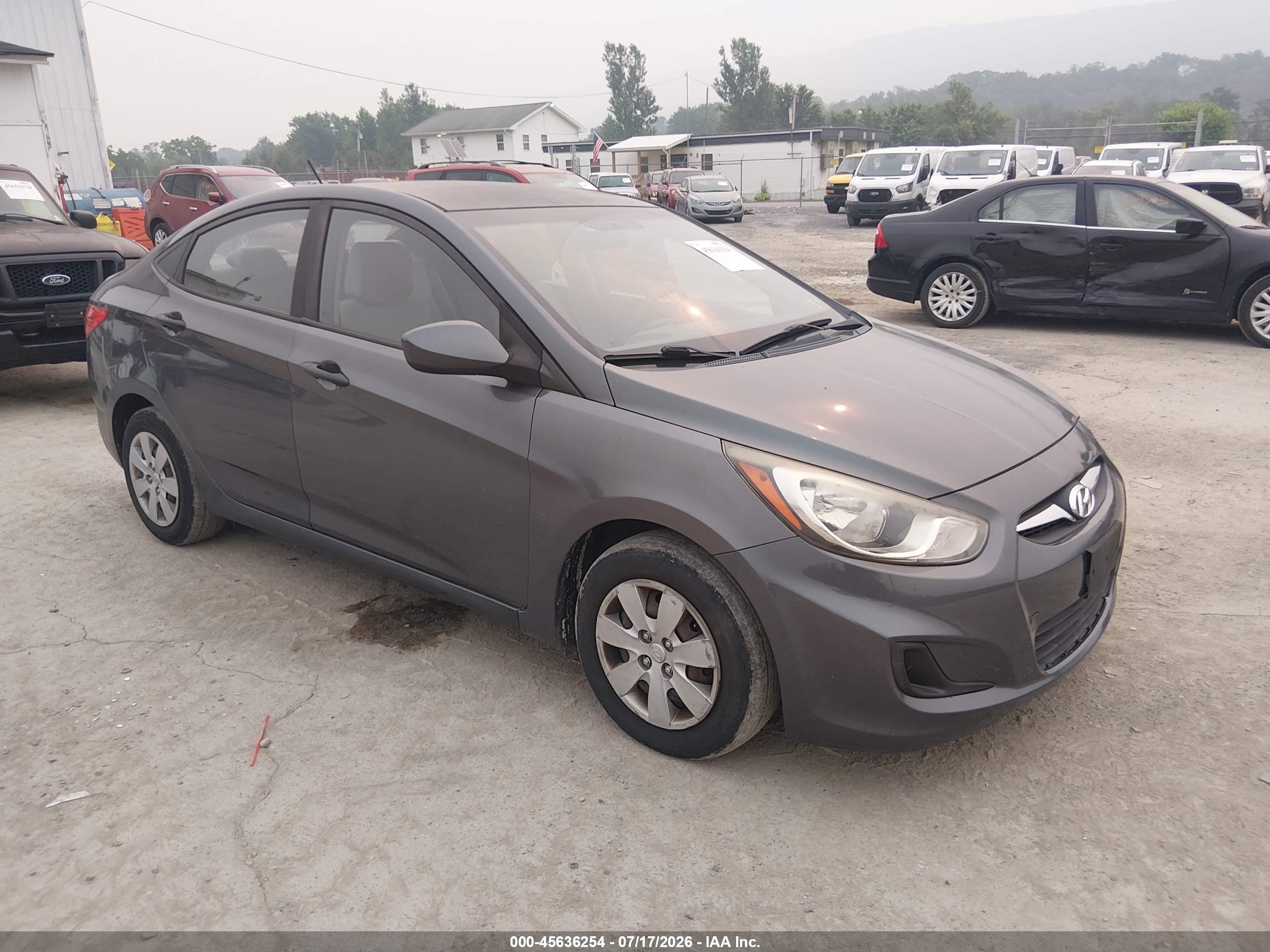 2012 Hyundai Accent GLS, VIN KMHCT4AE4CU075170 — Normal wear