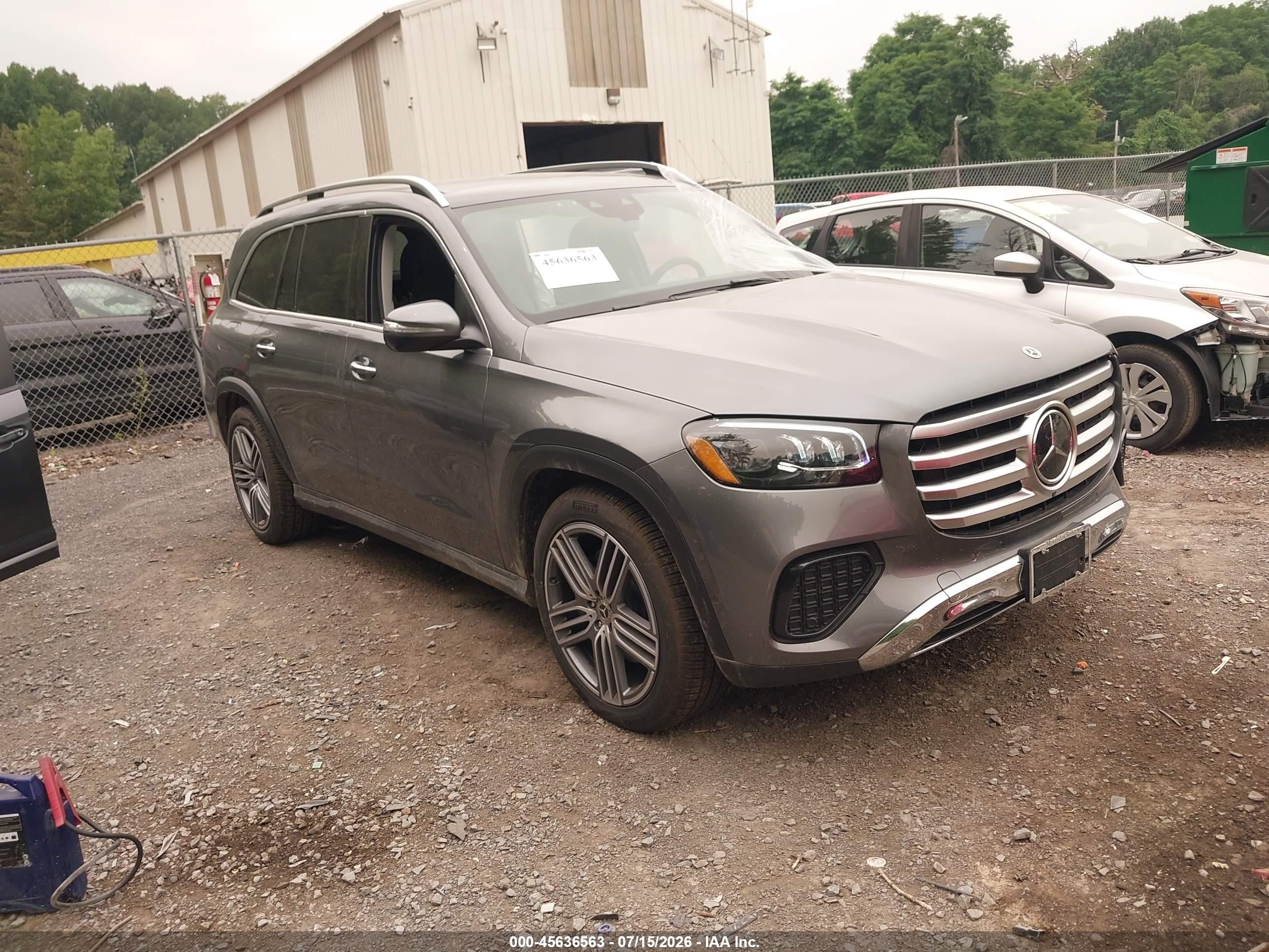 2025 Mercedes-Benz GLS 450, VIN 4JGFF5KE3SB363958 — Side