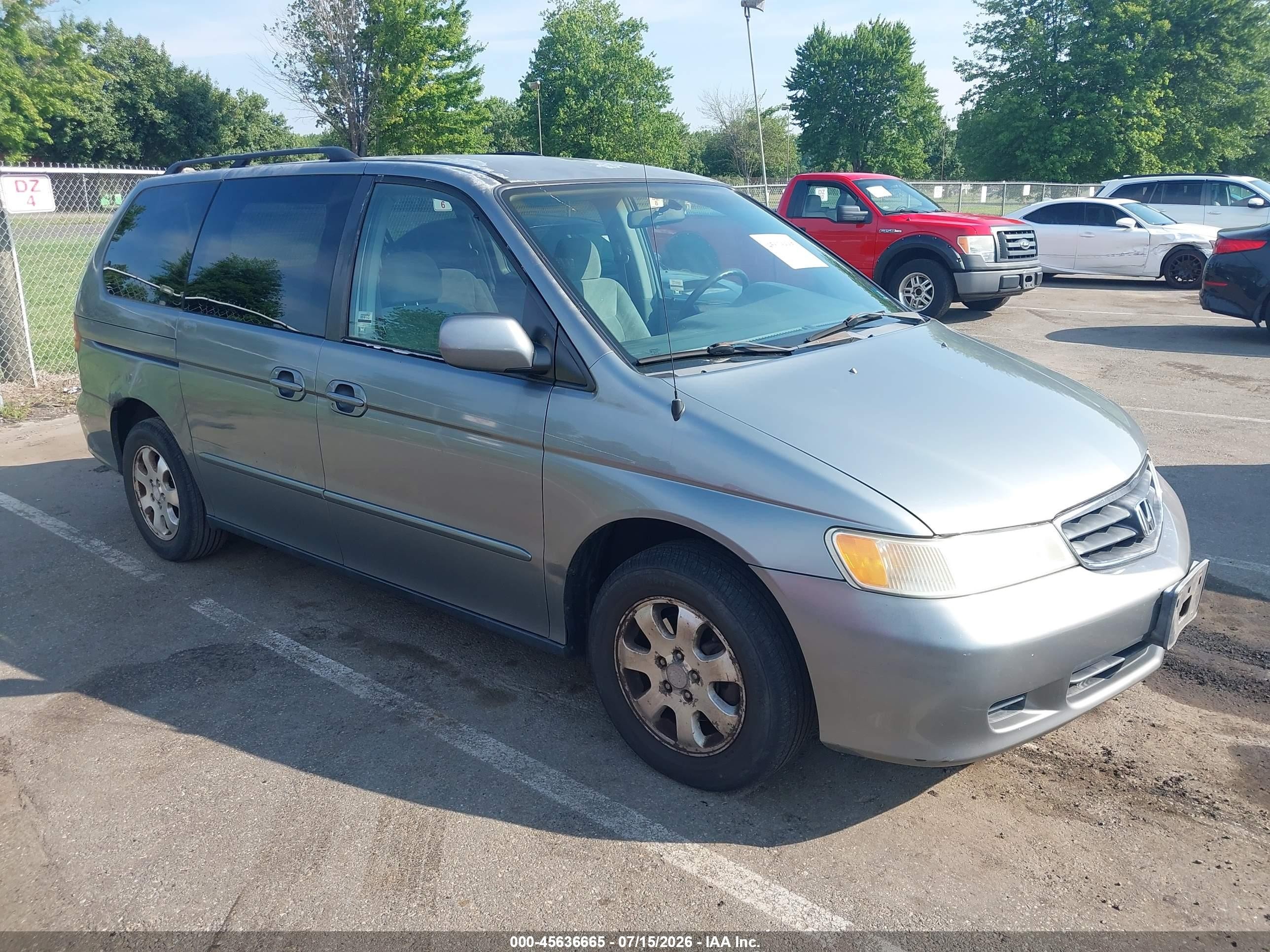 2002 Honda Odyssey EX, VIN 2HKRL18602H502624 — Зад