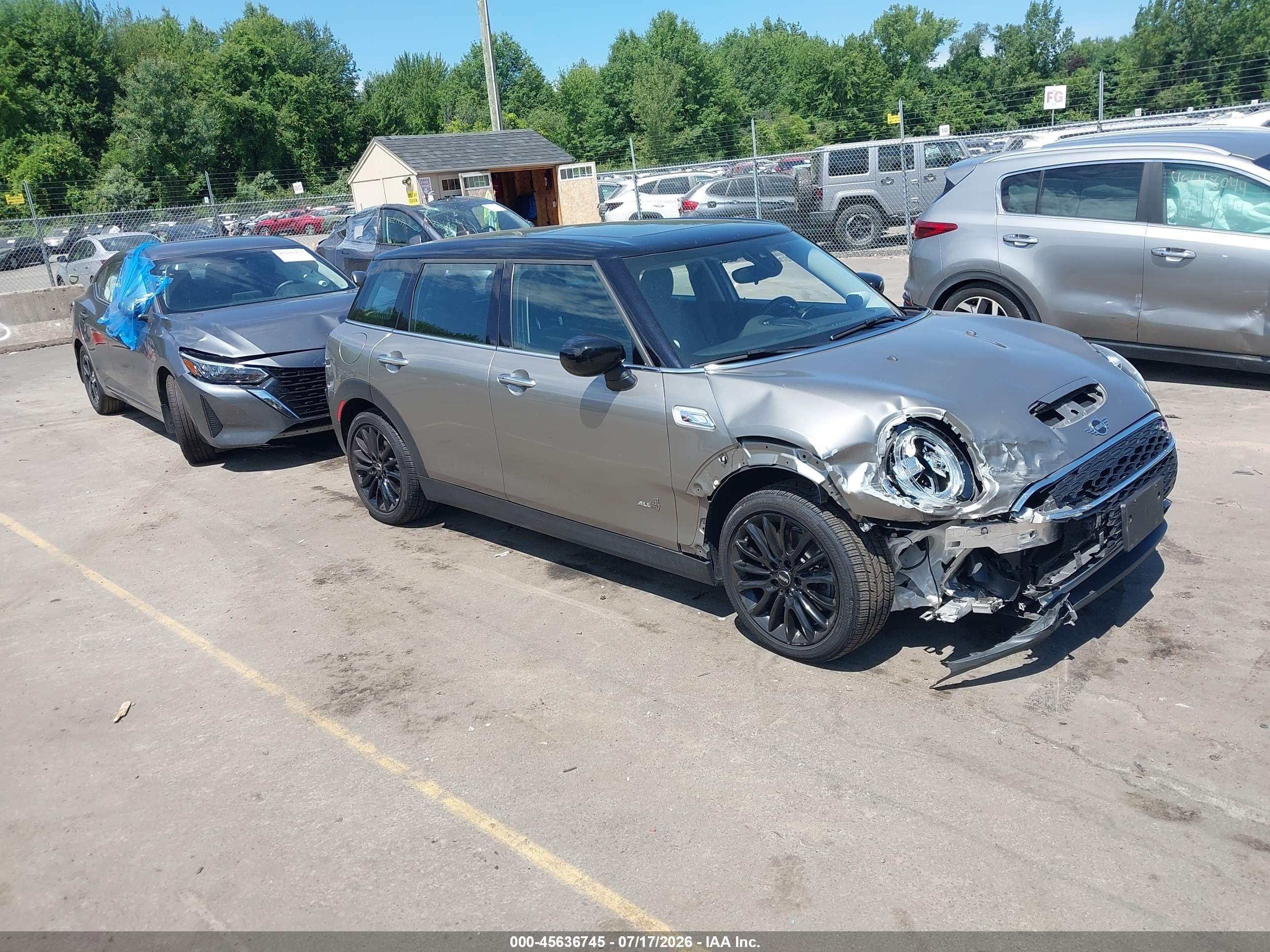 2020 MINI Clubman Cooper S, VIN WMWXJ1C01L2L38686 — Front end