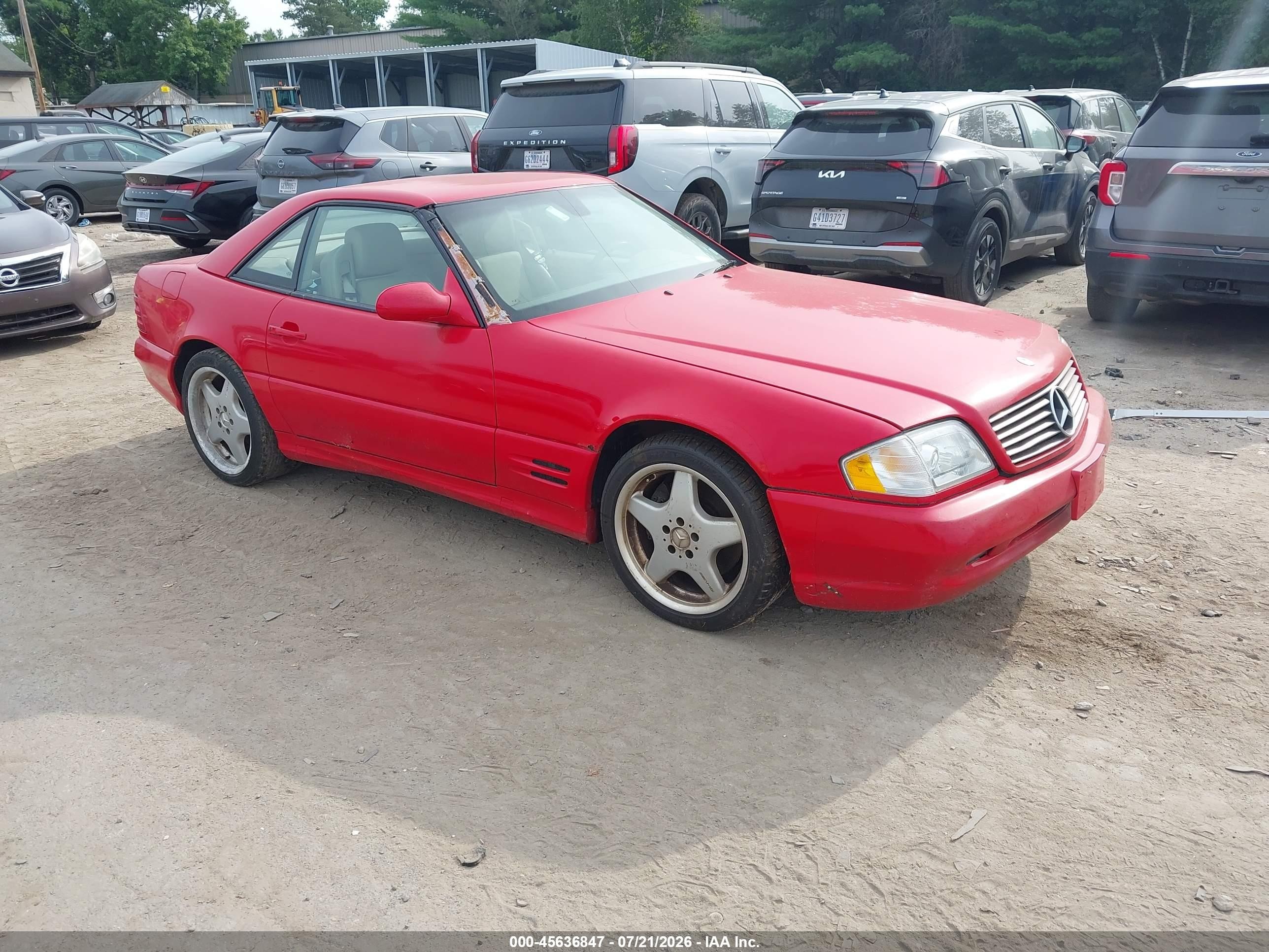 2002 Mercedes-Benz SL 500, VIN WDBFA68F02F204895 — Normal wear