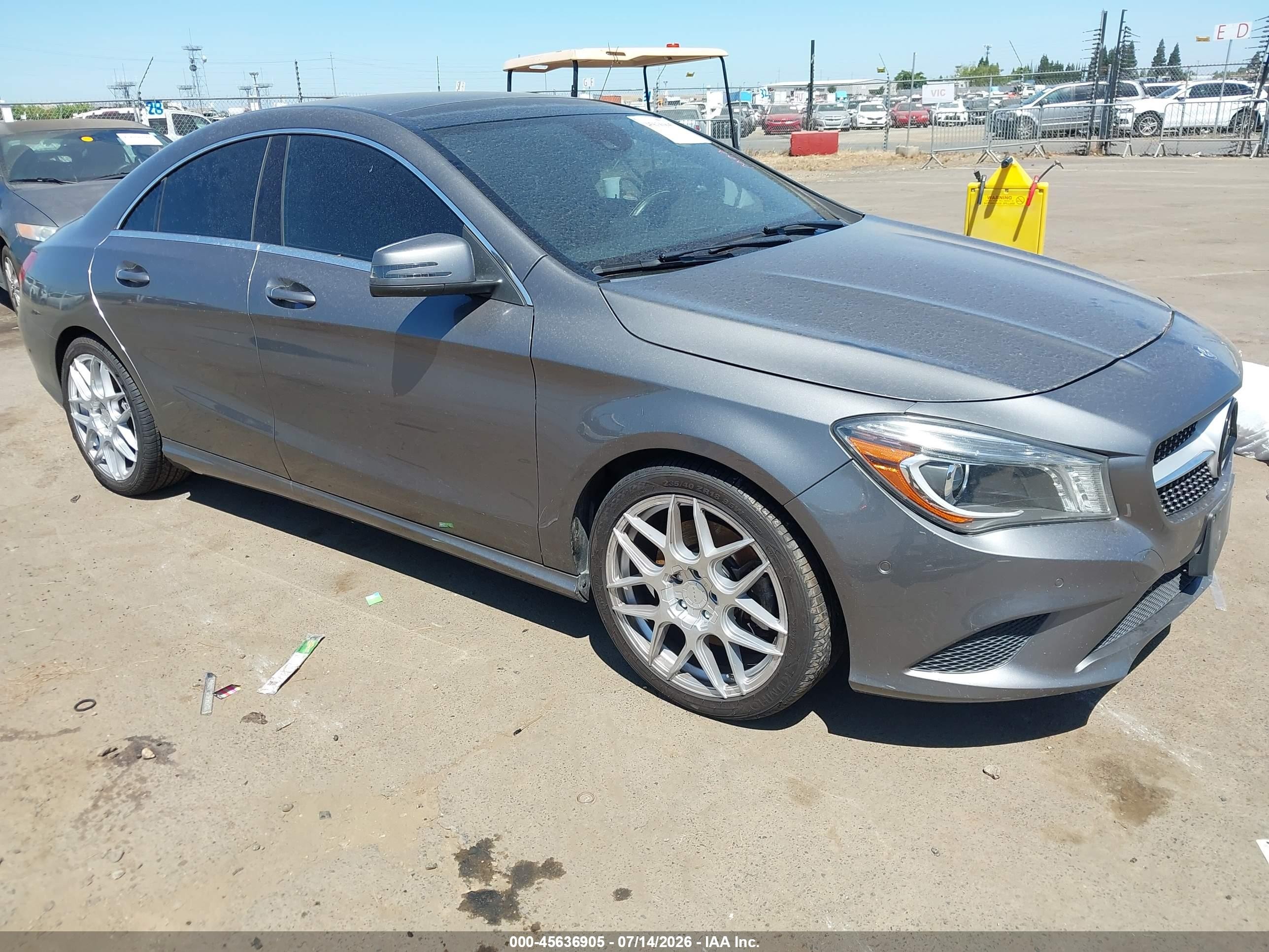 2014 Mercedes-Benz CLA 250, VIN WDDSJ4EB6EN057388 — Normal wear