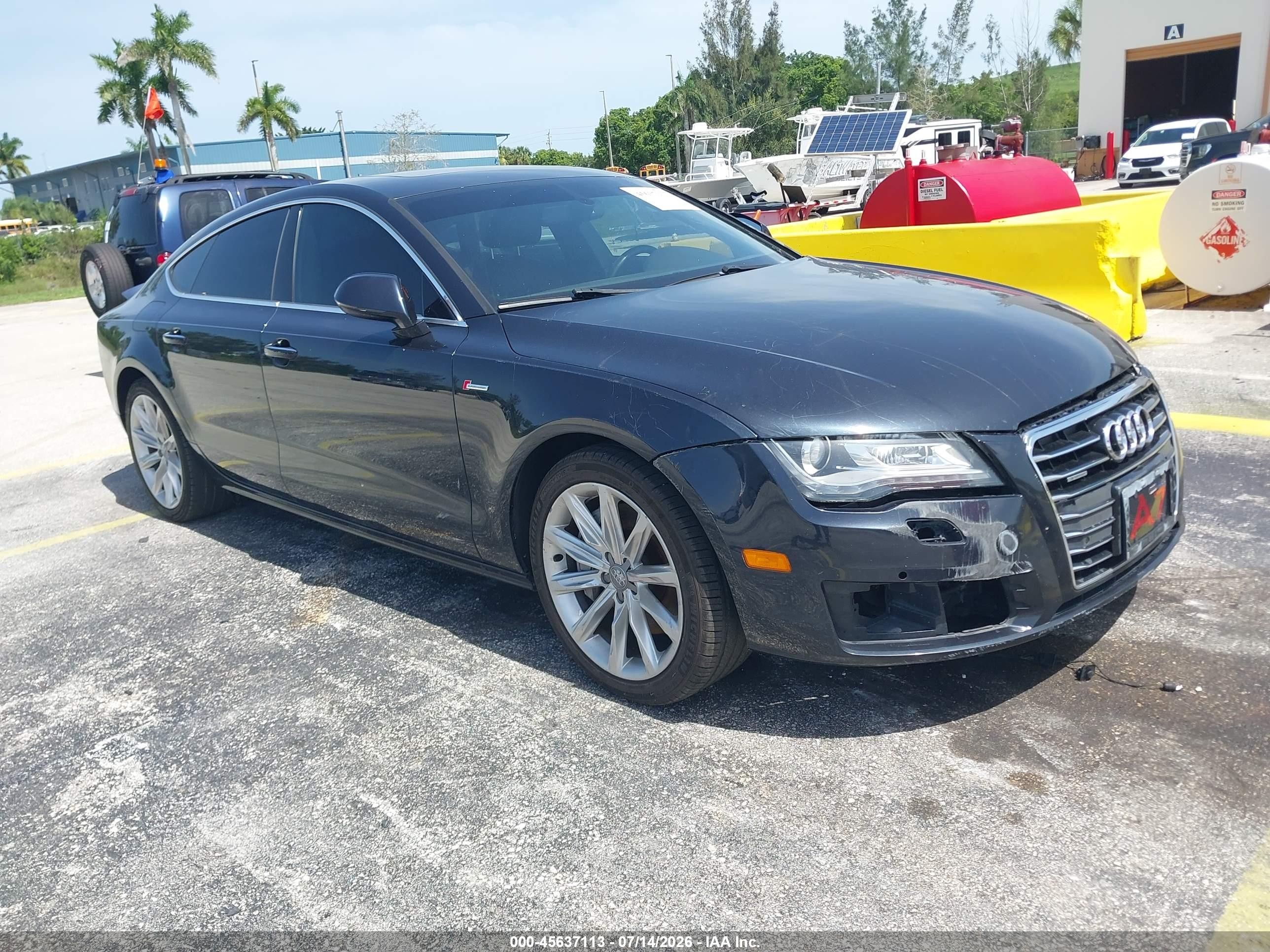 2014 Audi A7 Premium Plus, VIN WAUWGAFC3EN095948 — Front end