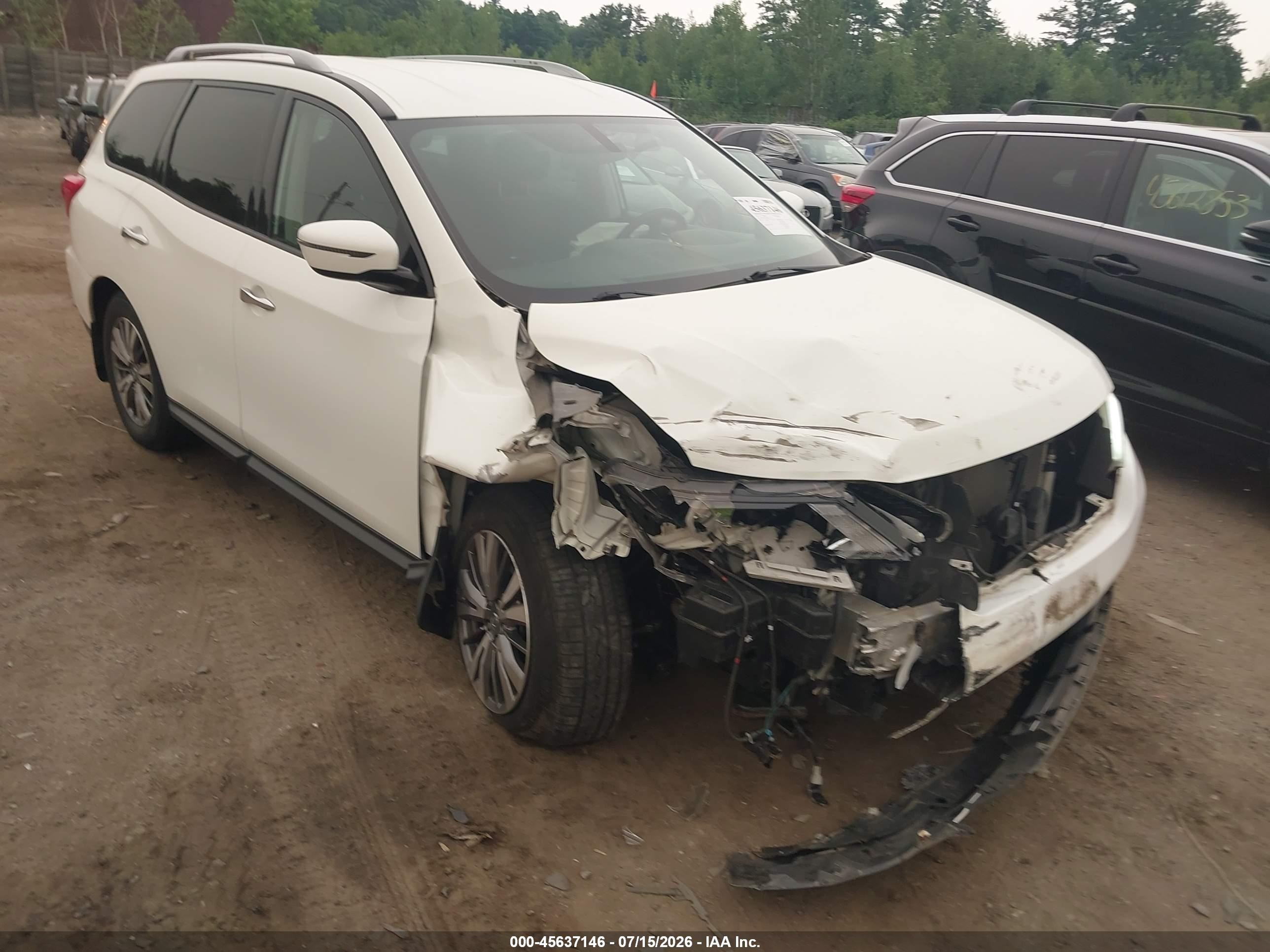 2018 Nissan Pathfinder SL, VIN 5N1DR2MM6JC644453 — Перед