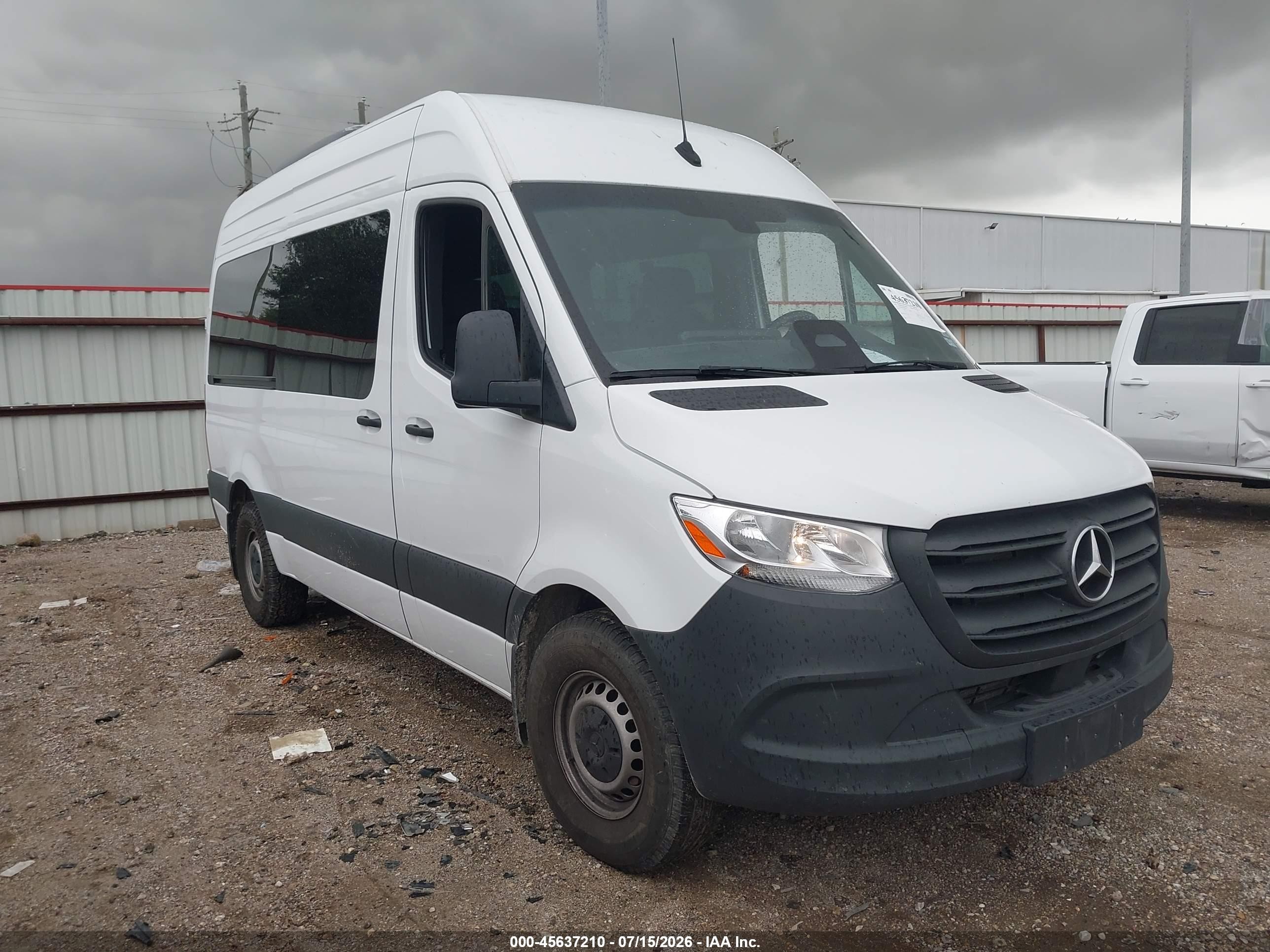 2025 Mercedes-Benz Sprinter Passenger, VIN W1Z4KFHY8SP826752 — Roof