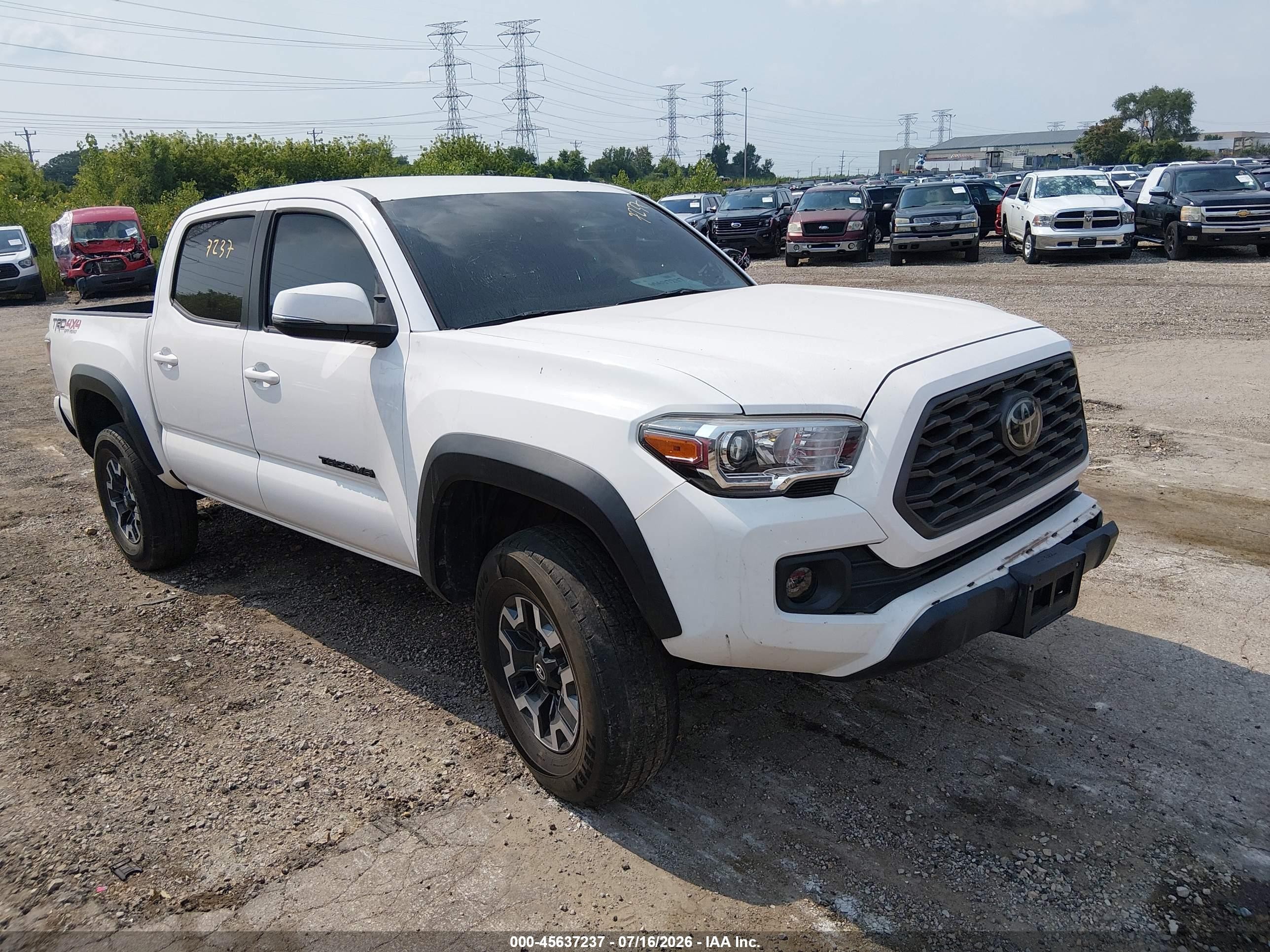 2021 Toyota Tacoma TRD Off Road, VIN 5TFCZ5AN4MX258769 — Front end
