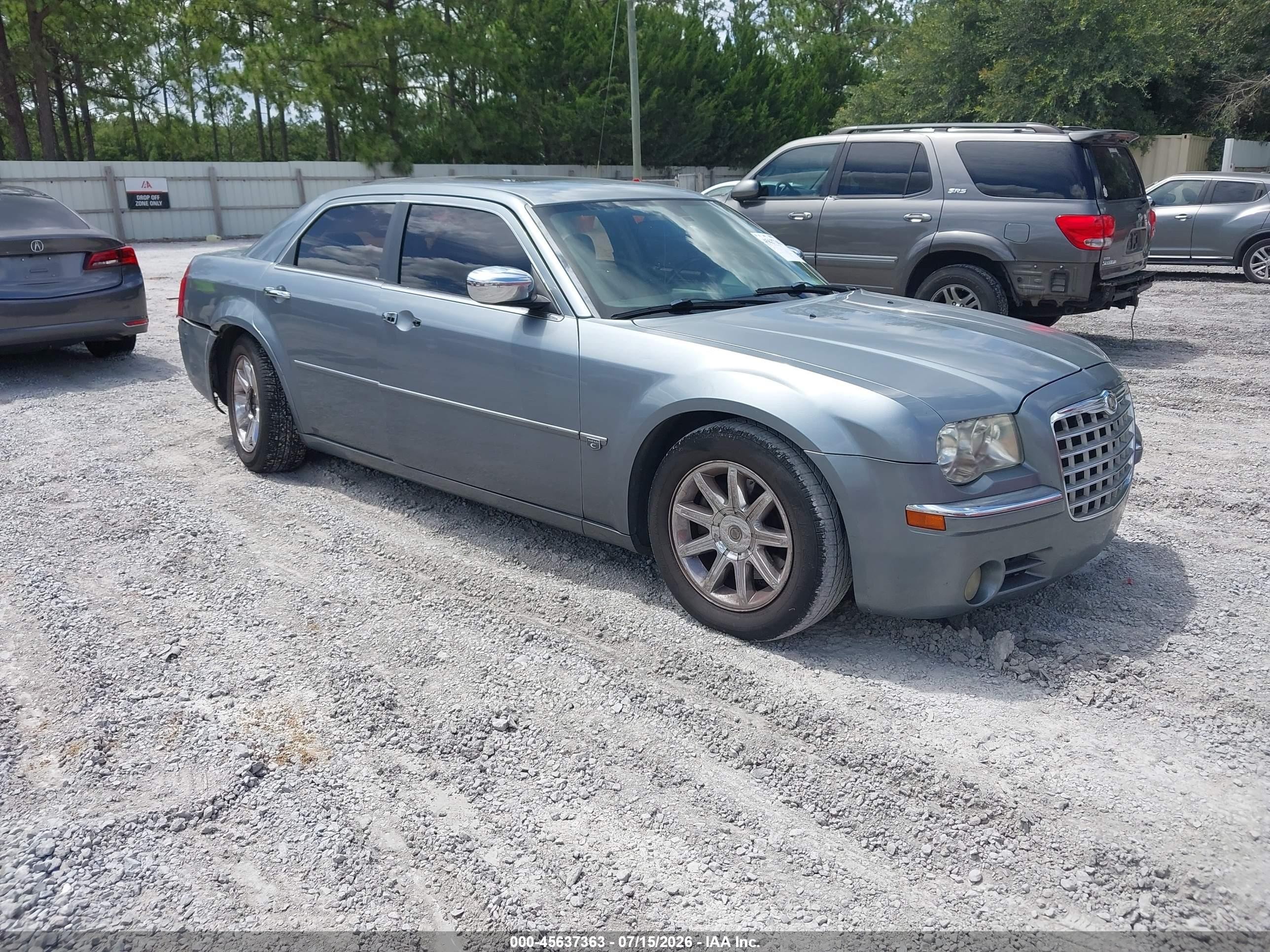 2006 Chrysler 300 C, VIN 2C3LA63H96H450057 — Rear end