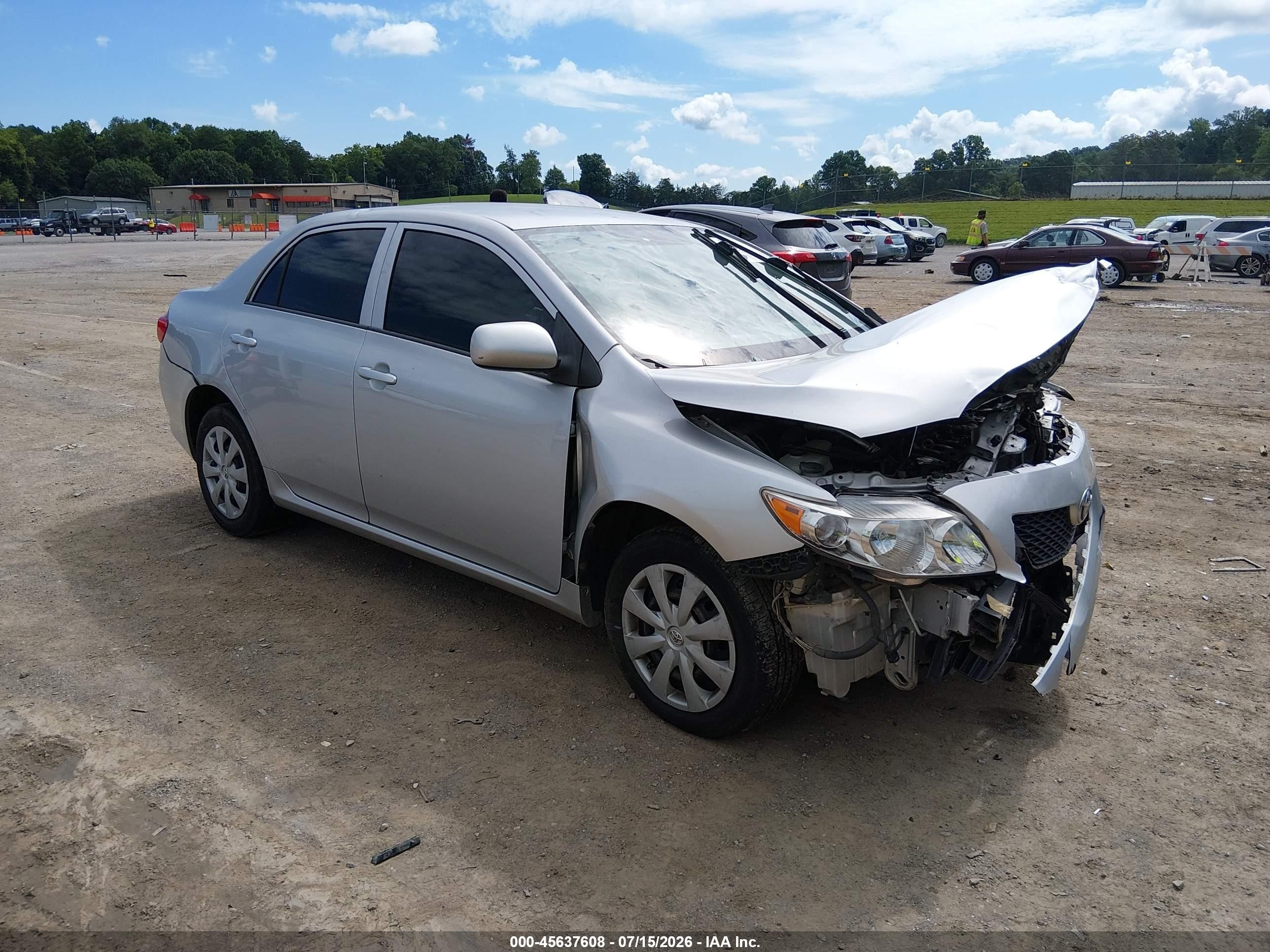 2009 Toyota Corolla LE, VIN JTDBL40E999060872 — Front end