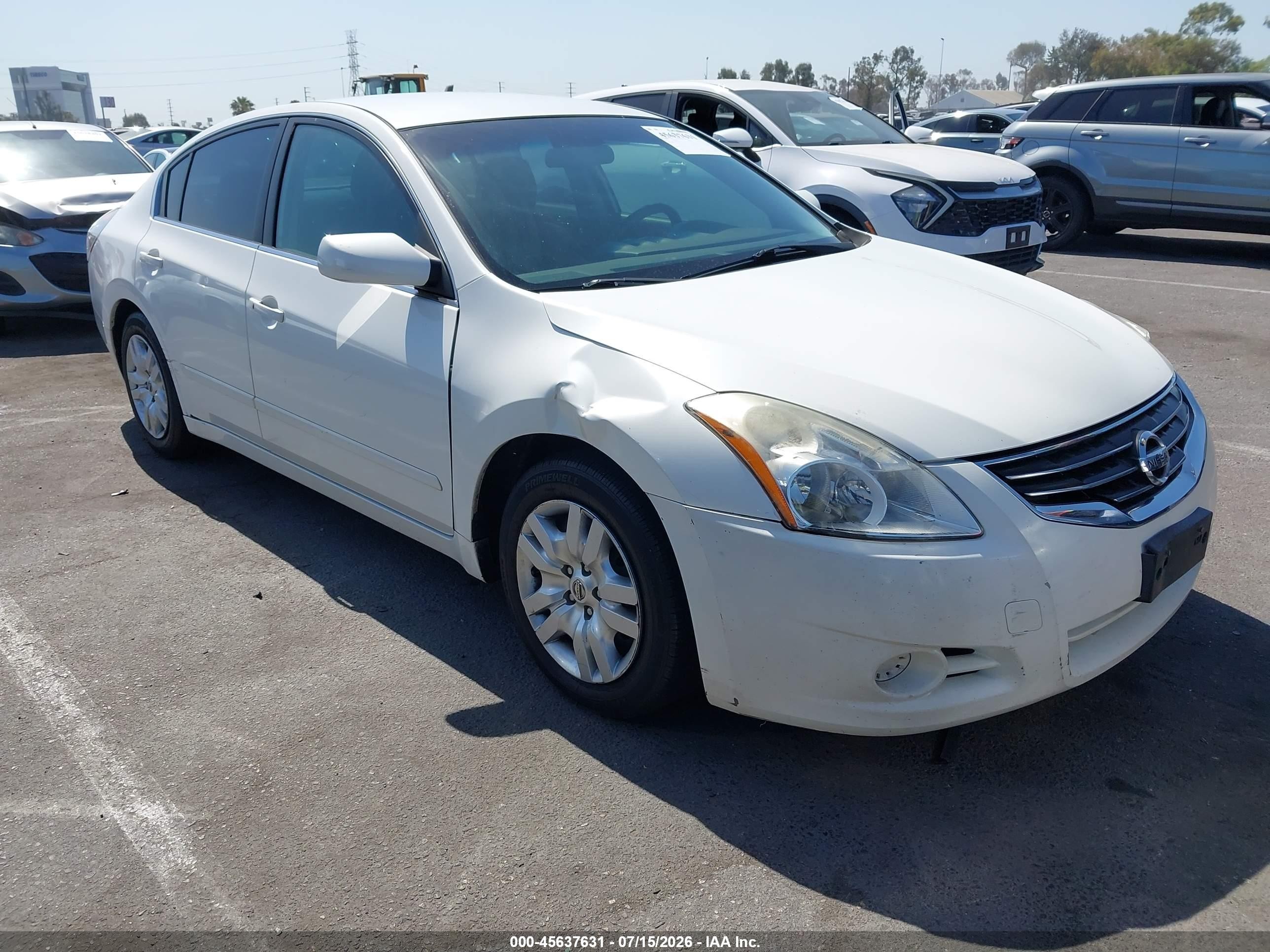 2012 Nissan Altima S, VIN 1N4AL2AP8CN549090 — Normal wear