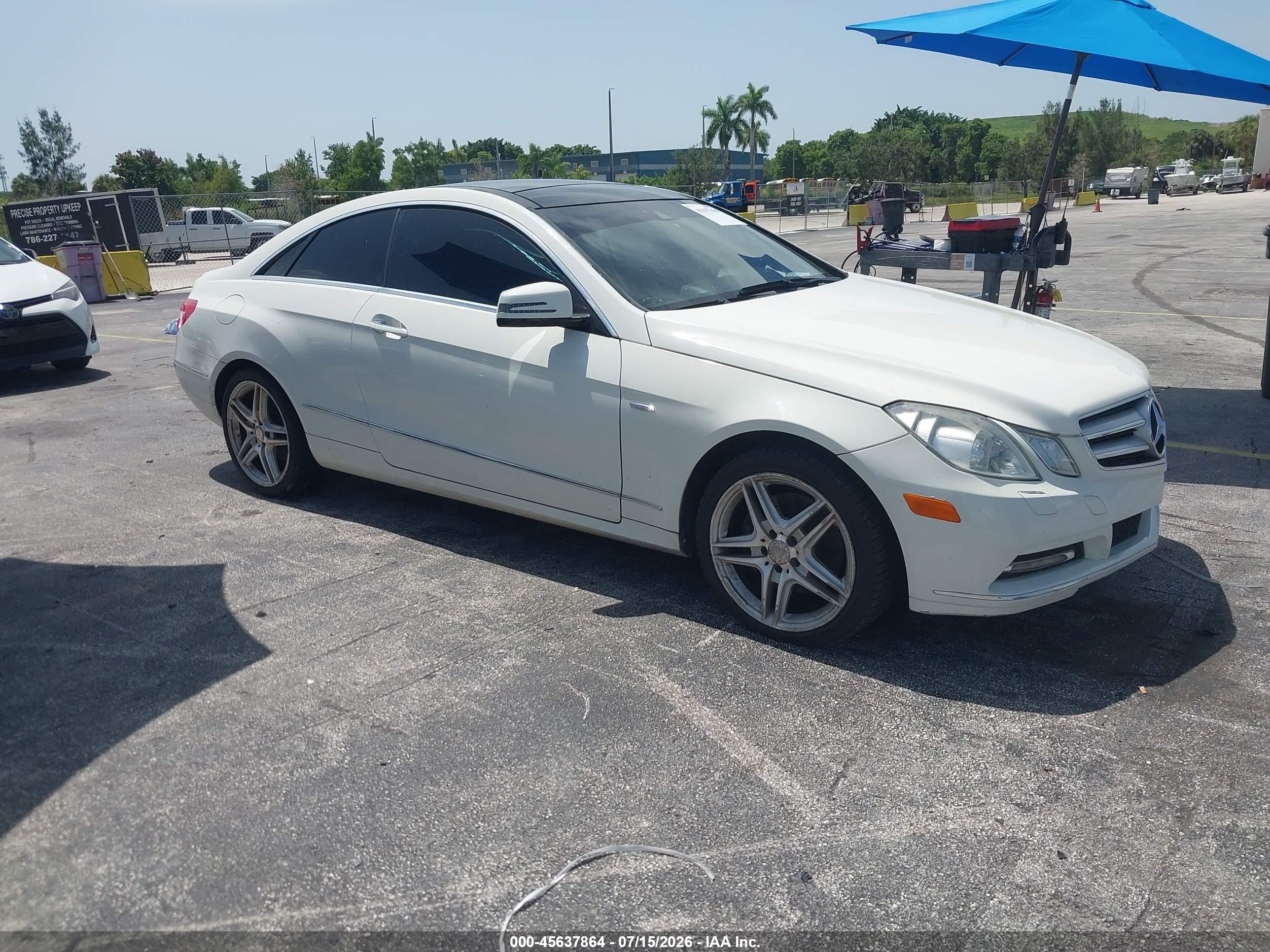 2012 Mercedes-Benz E 350, VIN WDDKJ5KB3CF147275 — Normal wear