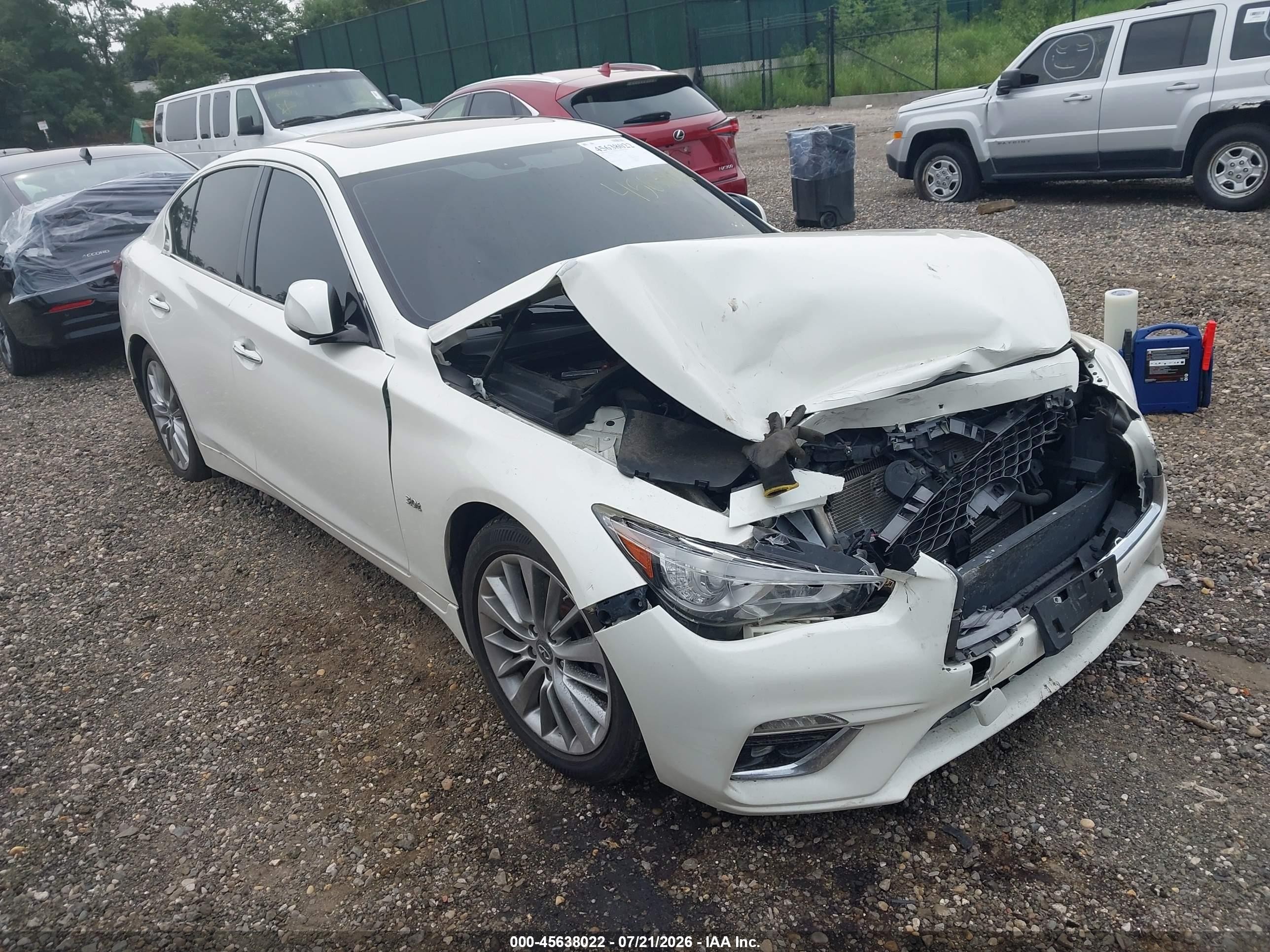 2019 Infiniti Q50 Signature Edition, VIN JN1EV7AR0KM551847 — Front end