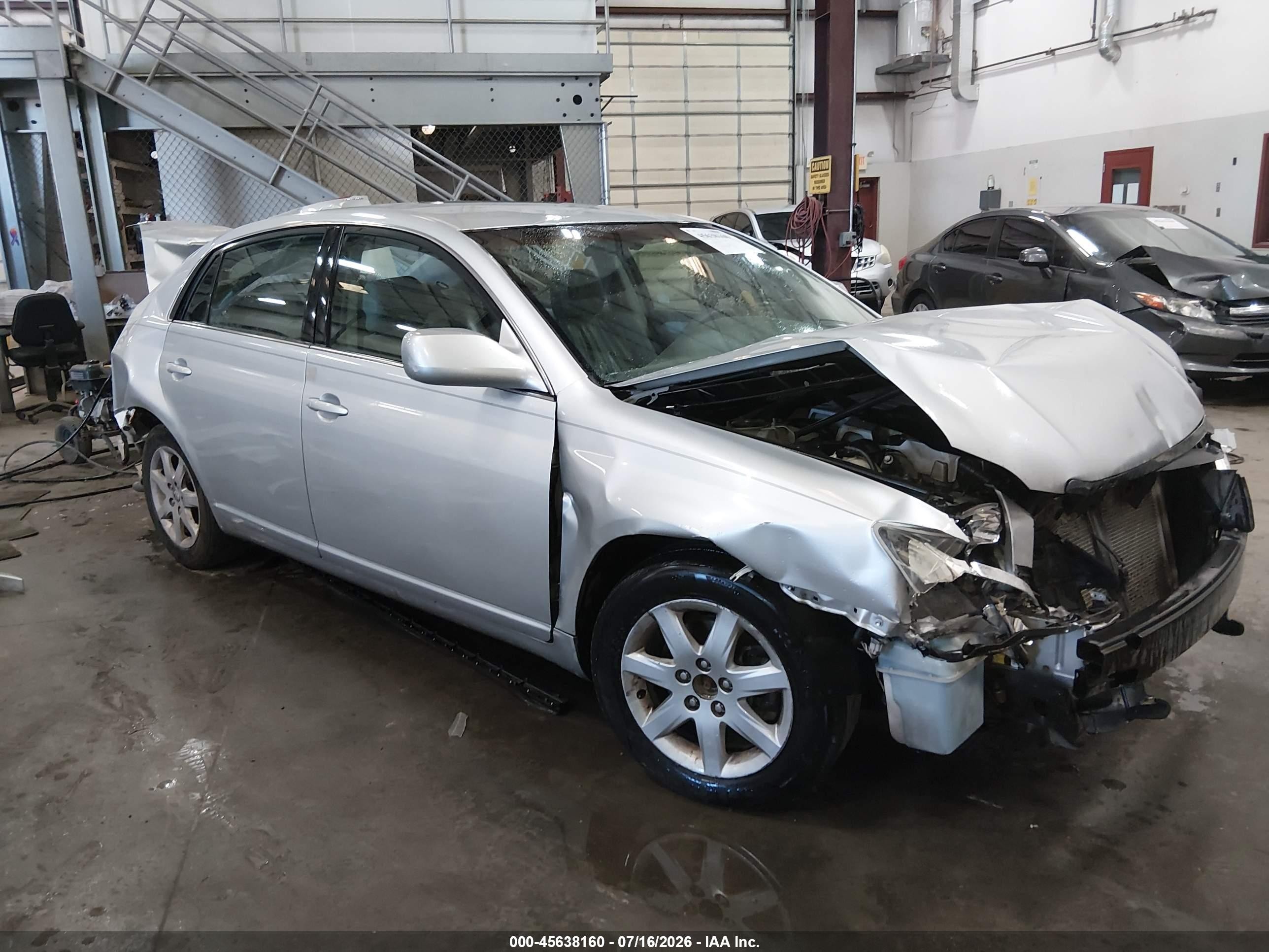 2005 Toyota Avalon XLS, VIN 4T1BK36B75U050161 — All over