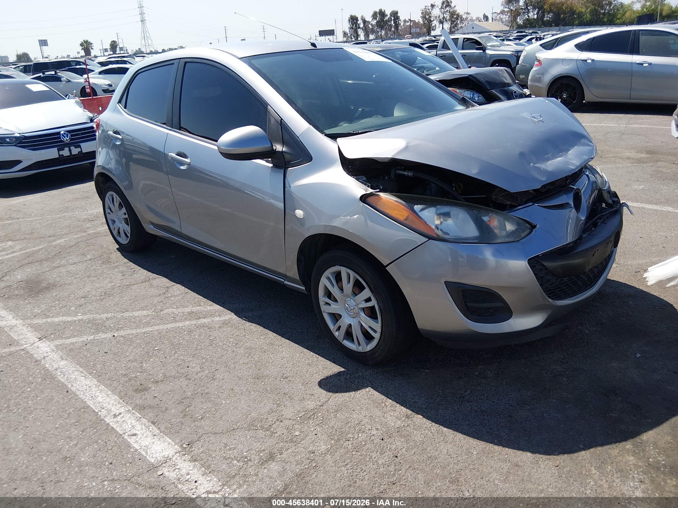 2013 Mazda 2 Sport, VIN JM1DE1KZ8D0166115 — Normal wear
