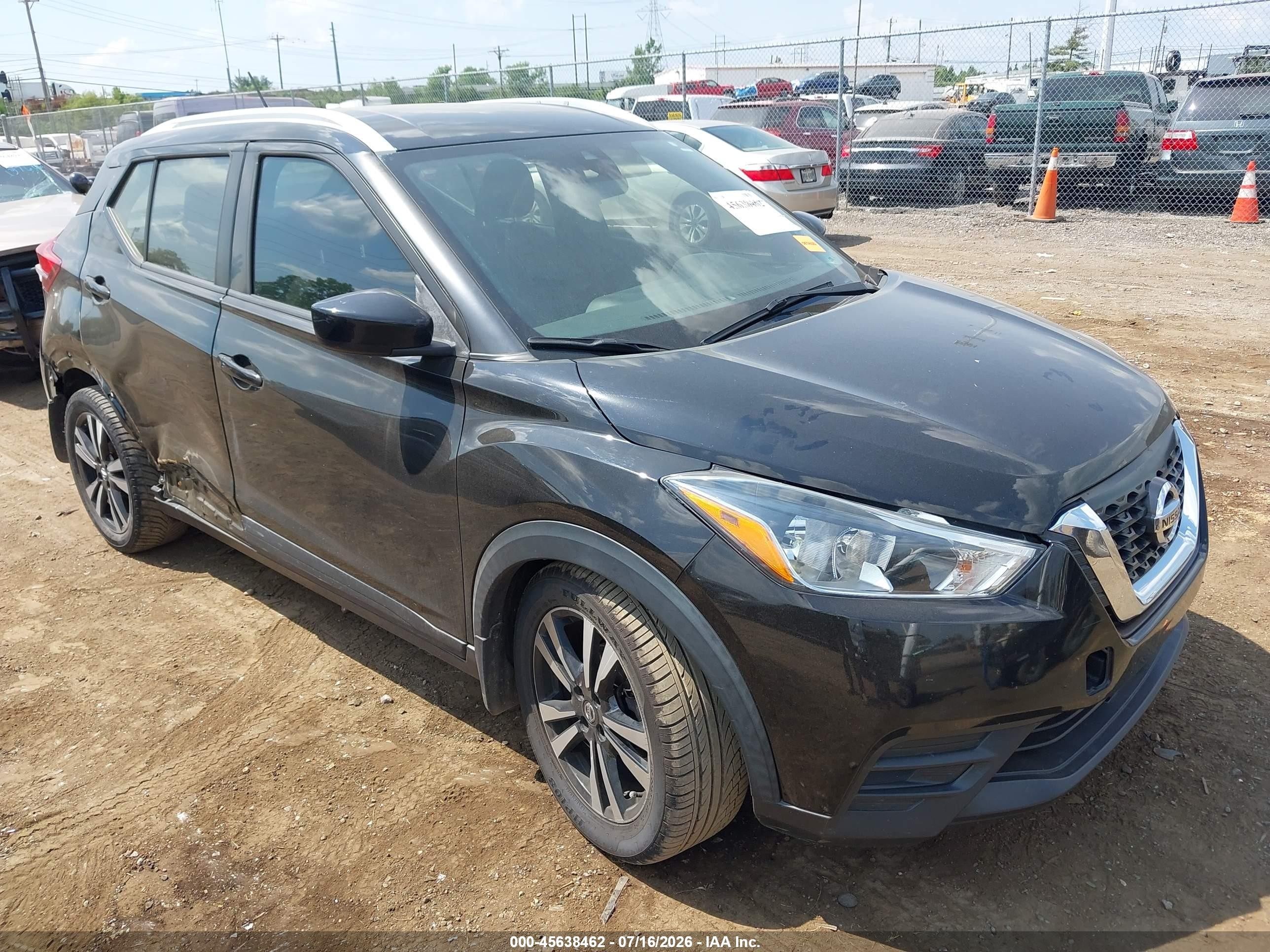 2020 Nissan Kicks SV, VIN 3N1CP5CVXLL559644 — Rear end