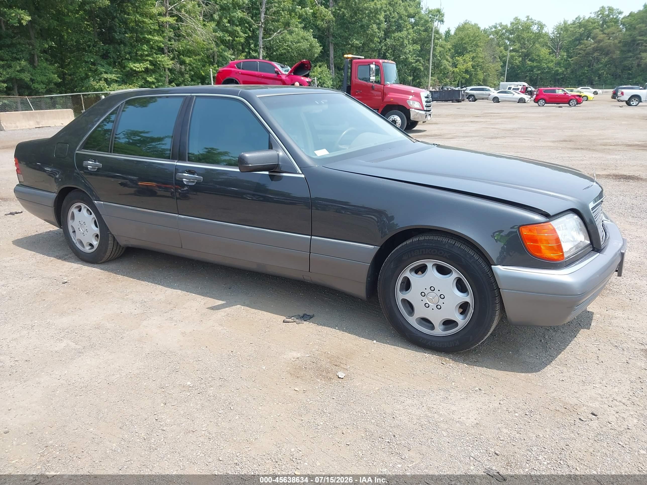 1996 Mercedes-Benz S, VIN WDBGA51E5TA311908 — Front end