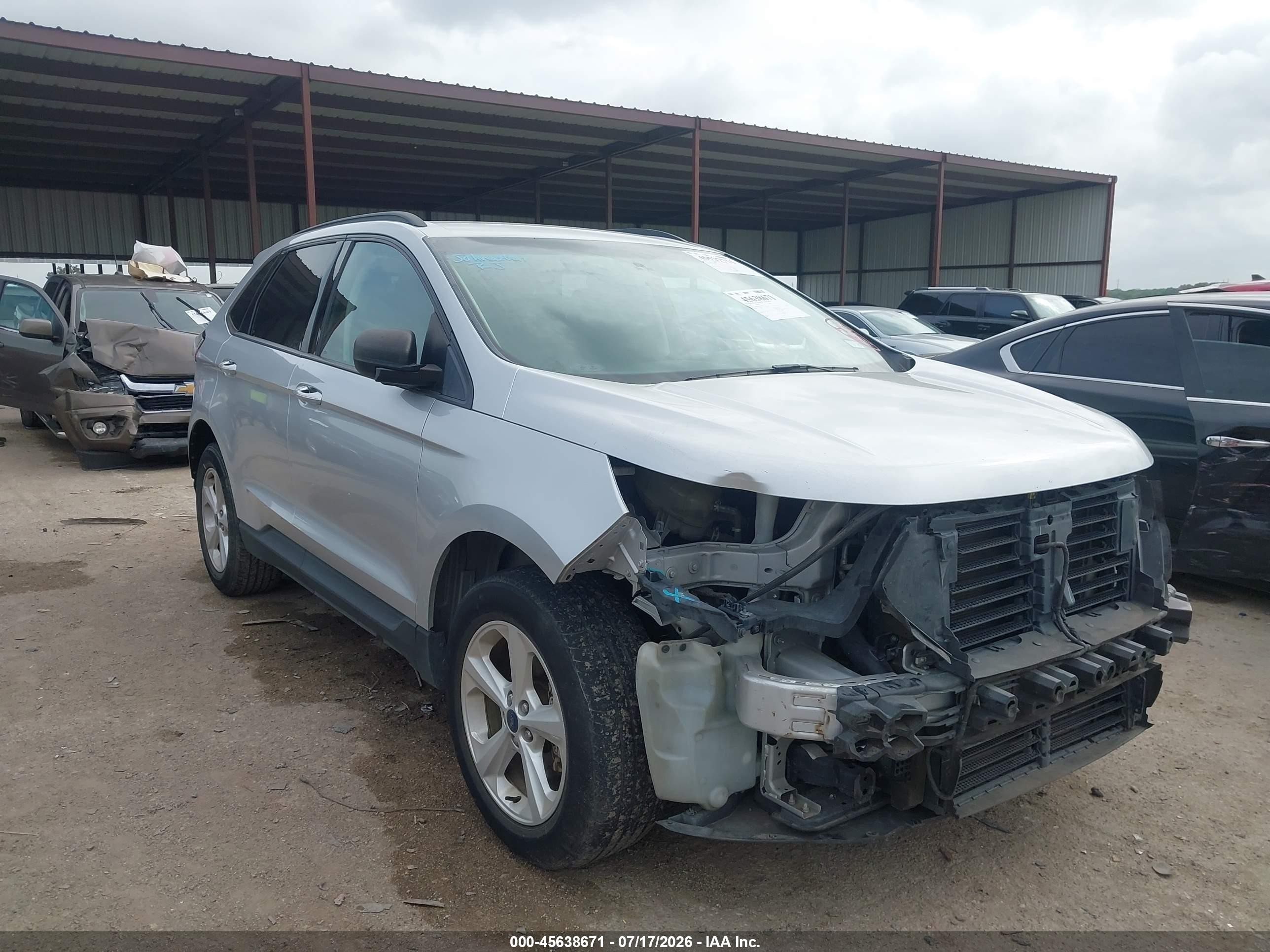 2017 Ford Edge SE, VIN 2FMPK3G93HBB42959 — Front end