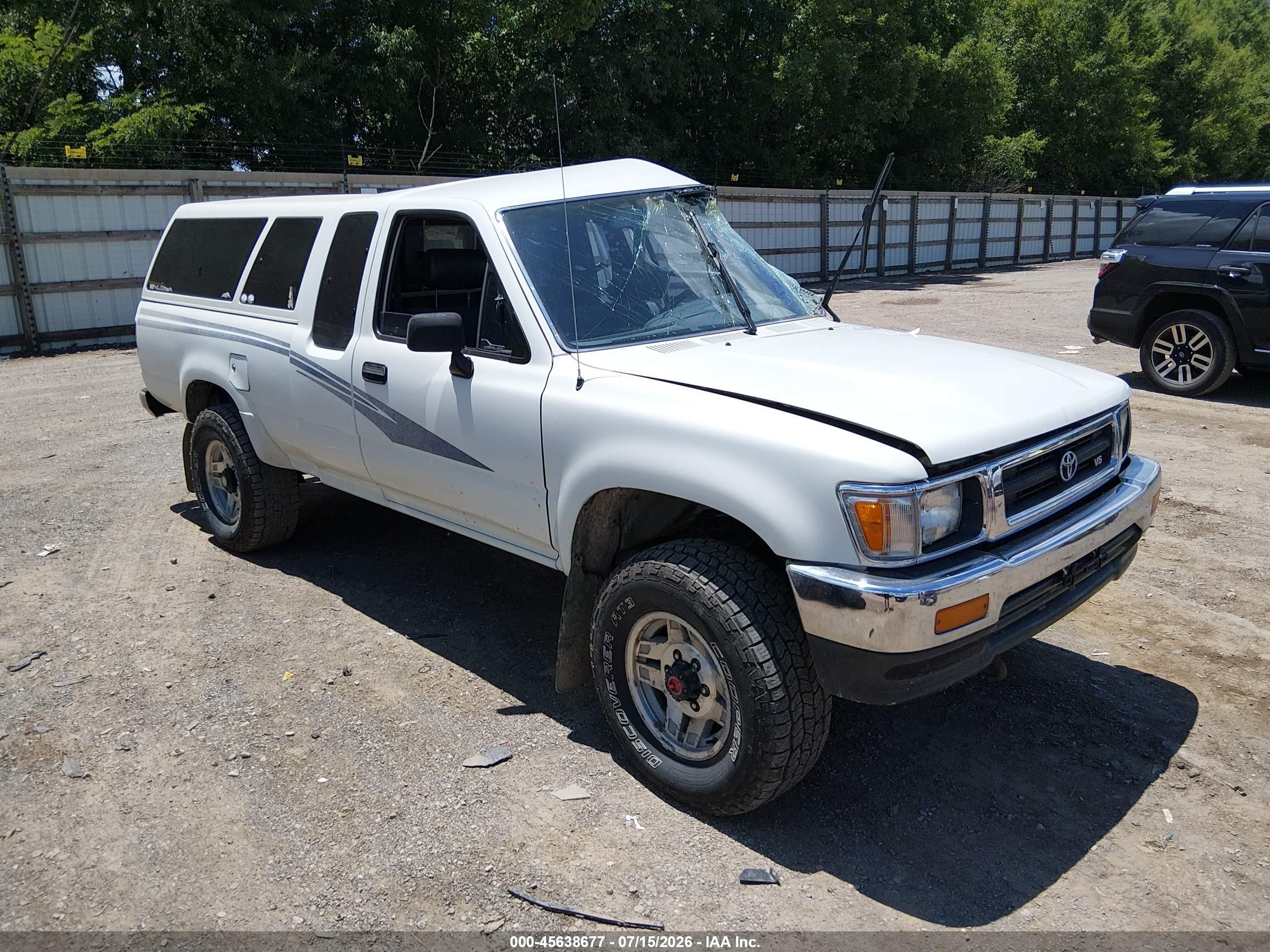 1993 Toyota Pickup DLX, VIN JT4VN13D9P5125040 — Бок