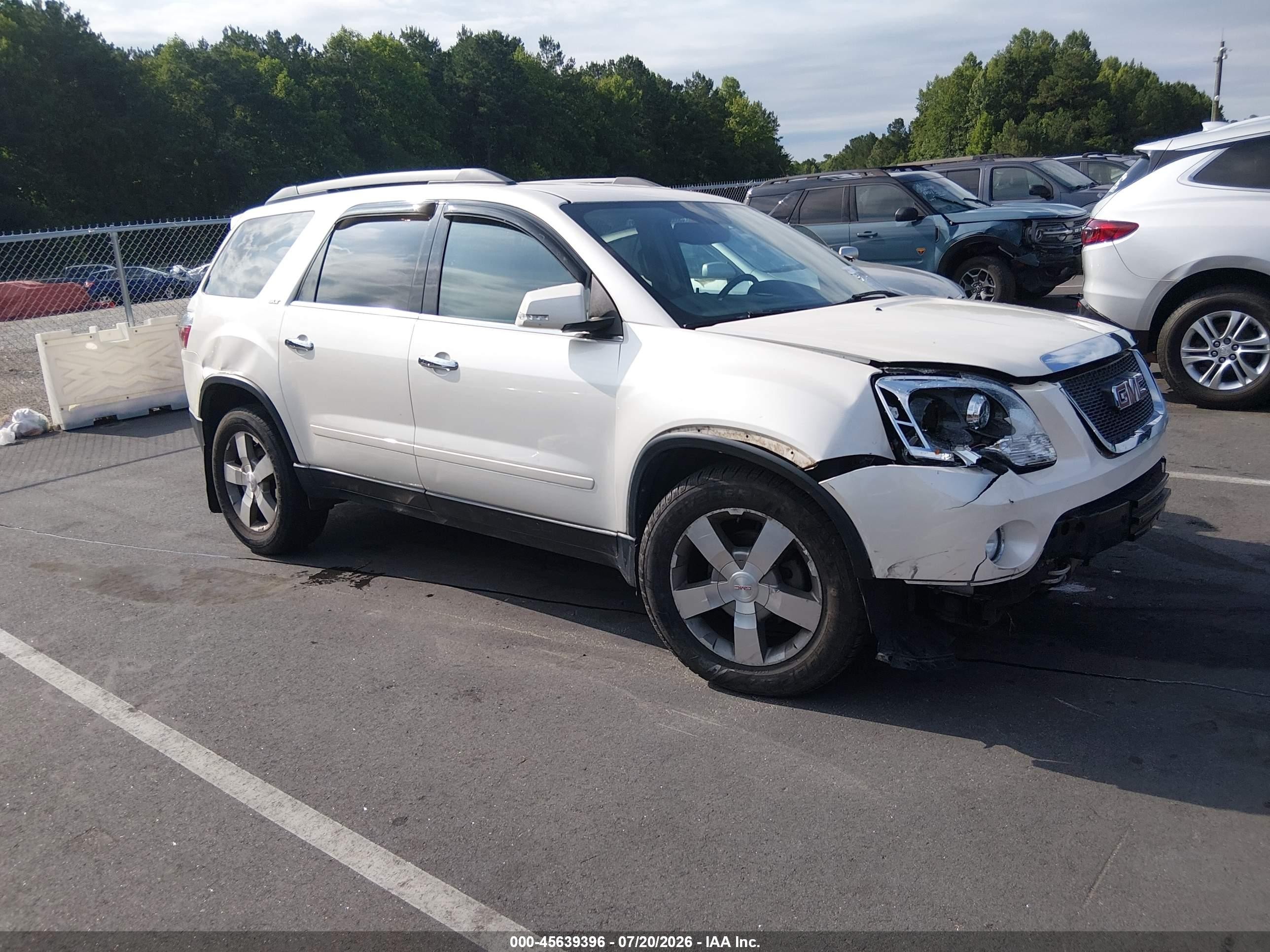 2012 GMC Acadia SLT1, VIN 1GKKVRED9CJ350658 — Перед