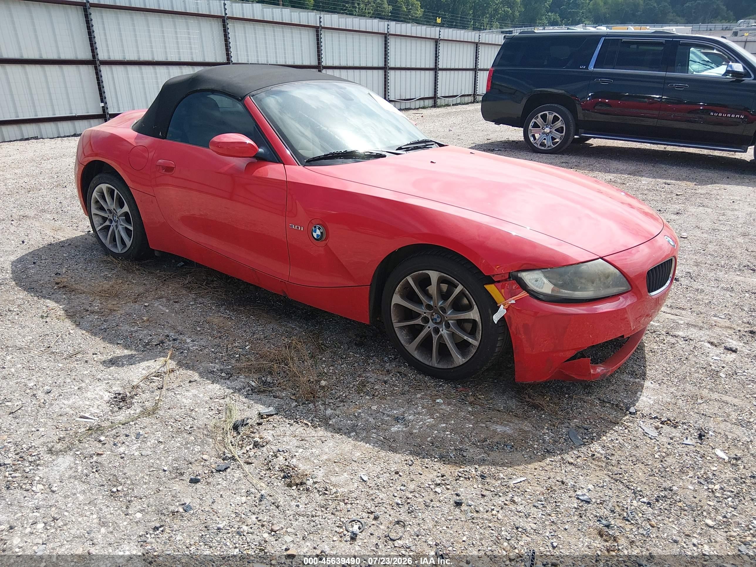 2006 BMW Z4 3.0i, VIN 4USBU335X6LW67410 — Normal wear