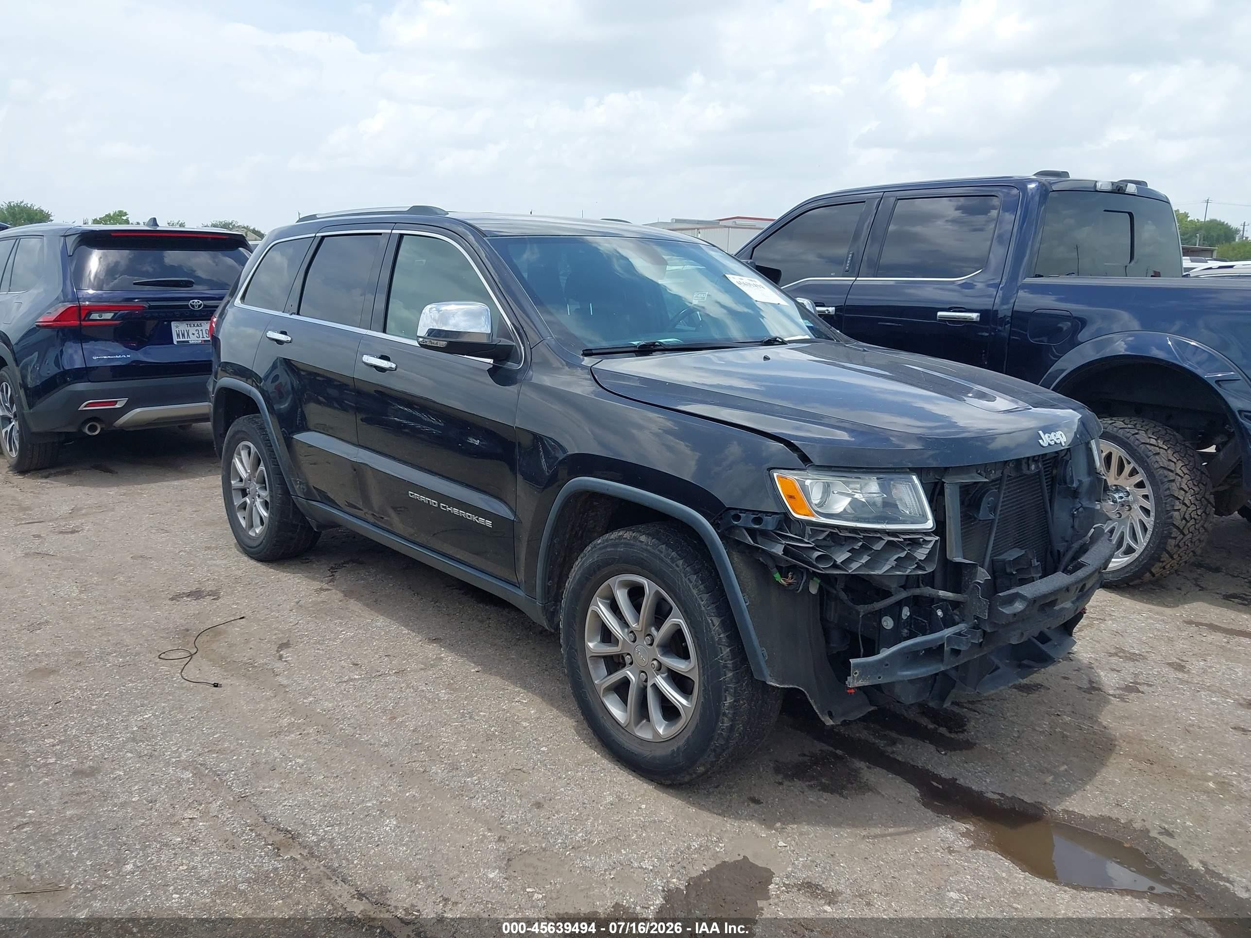 2016 Jeep Grand Cherokee Limited, VIN 1C4RJEBG1GC500737 — Front end