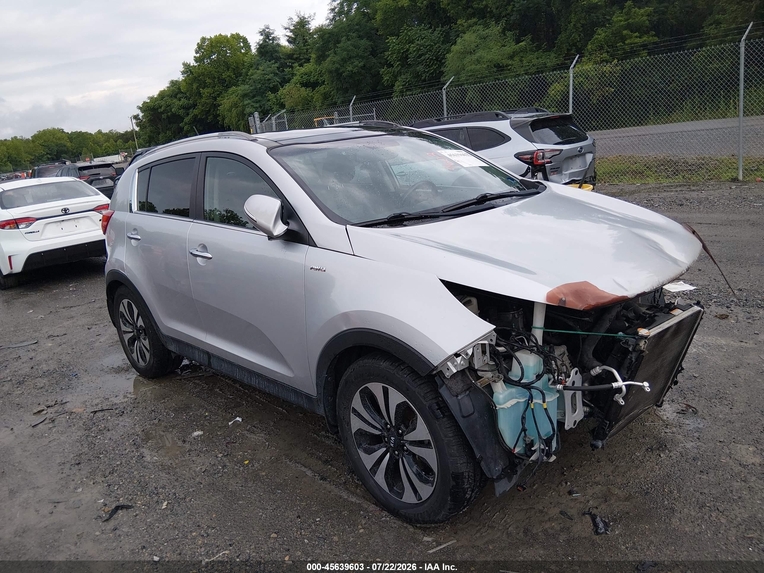 2012 Kia Sportage SX, VIN KNDPCCA60C7282341 — Front end
