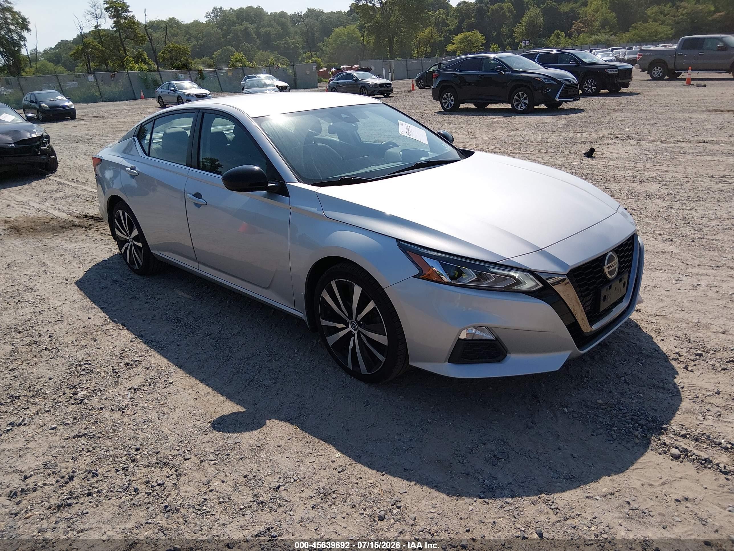 2020 Nissan Altima SR, VIN 1N4BL4CV0LC137298 — Water / flood