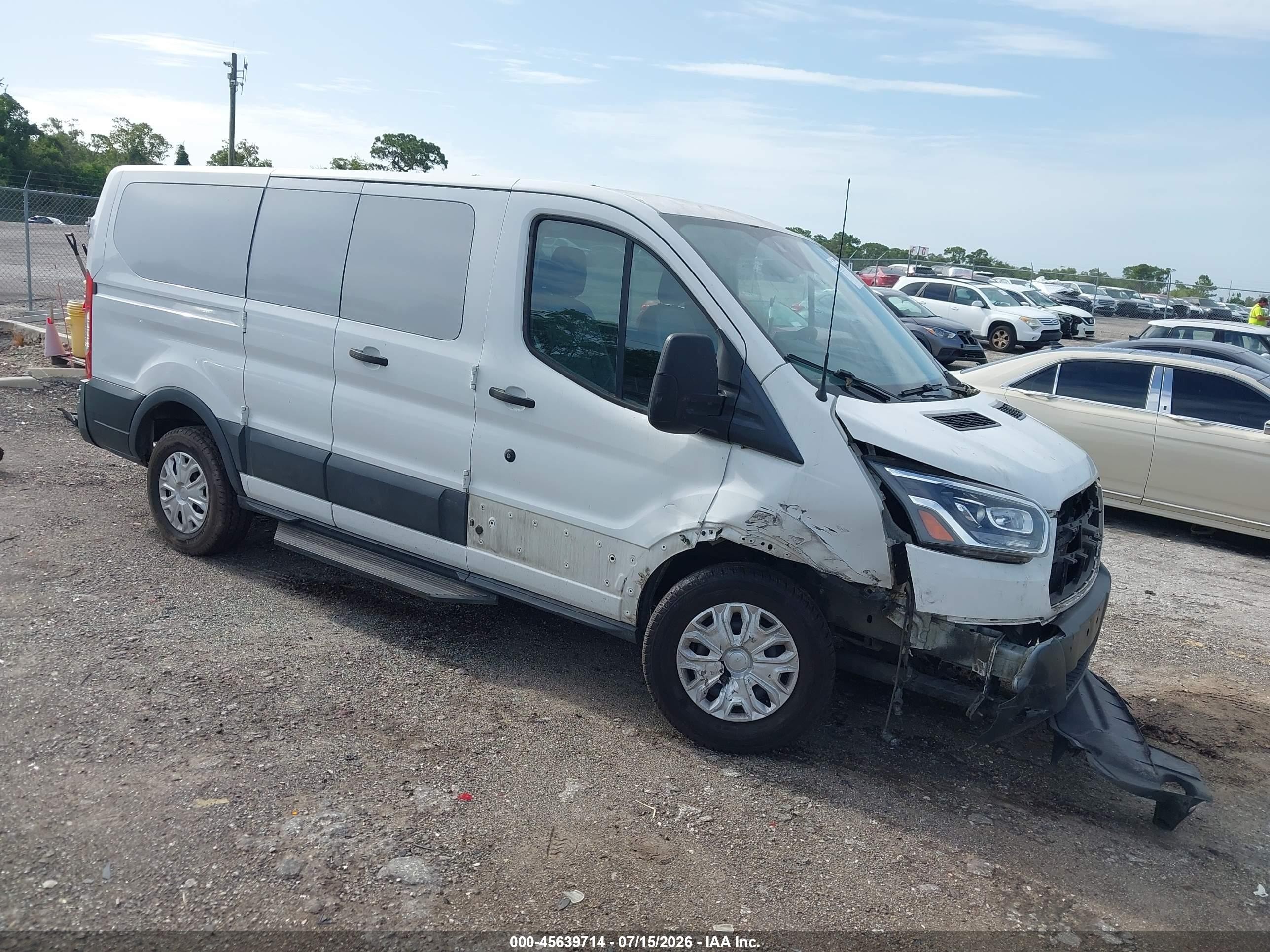 2019 Ford Transit Passenger XLT, VIN 1FBZX2ZMXKKA47309 — Front end