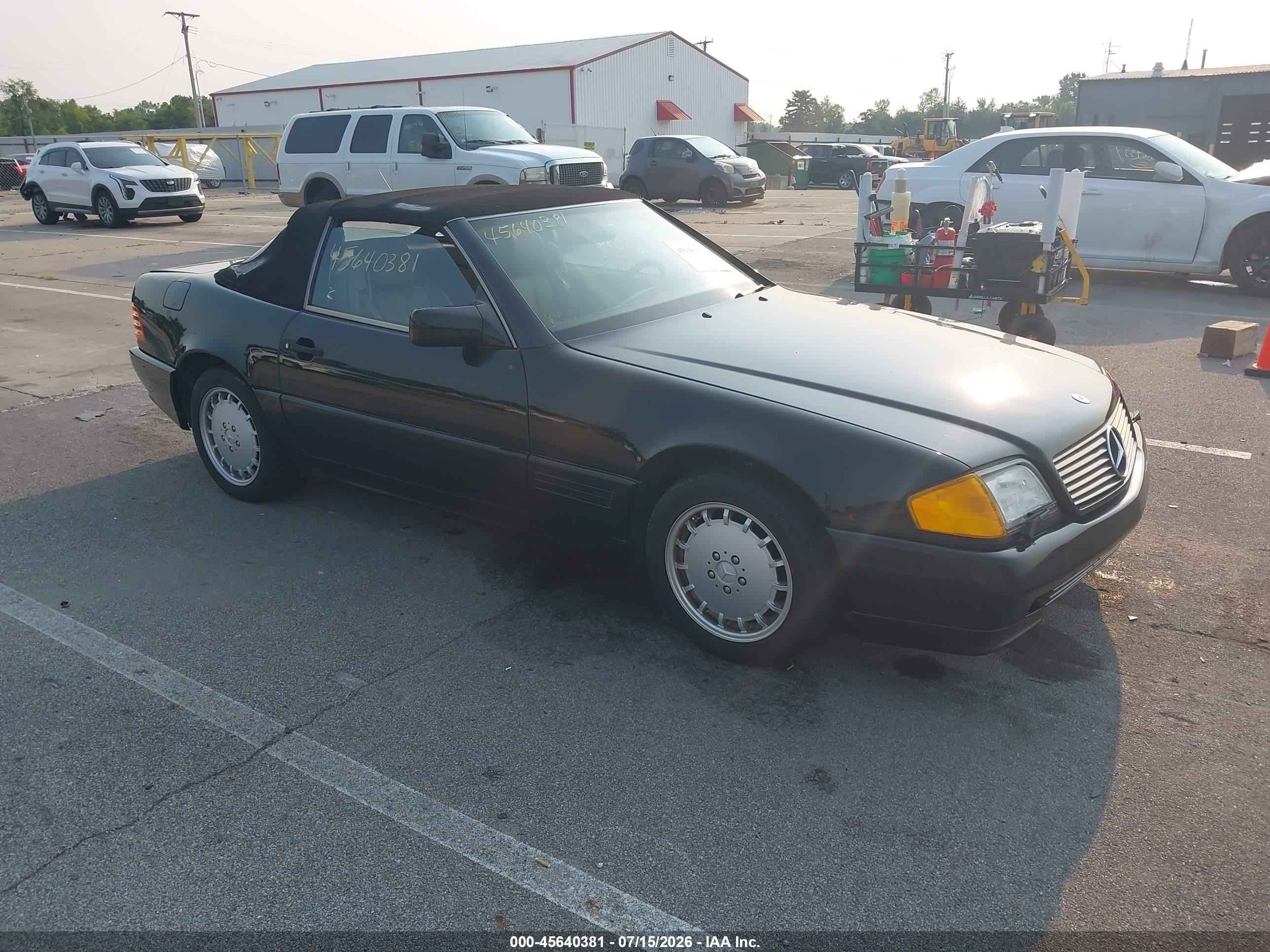 1991 Mercedes-Benz 300, VIN WDBFA61E5MF019939 — Normal wear