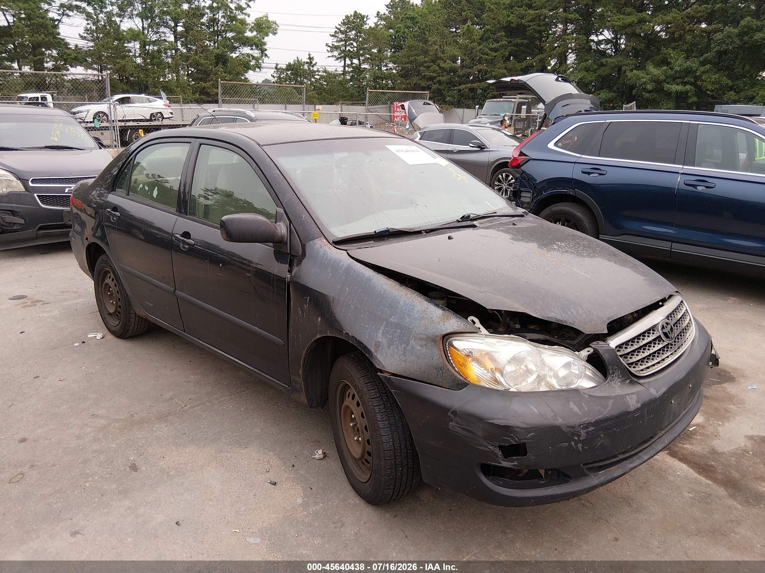 2005 Toyota Corolla LE, VIN 2T1BR32E55C430967 — Front end
