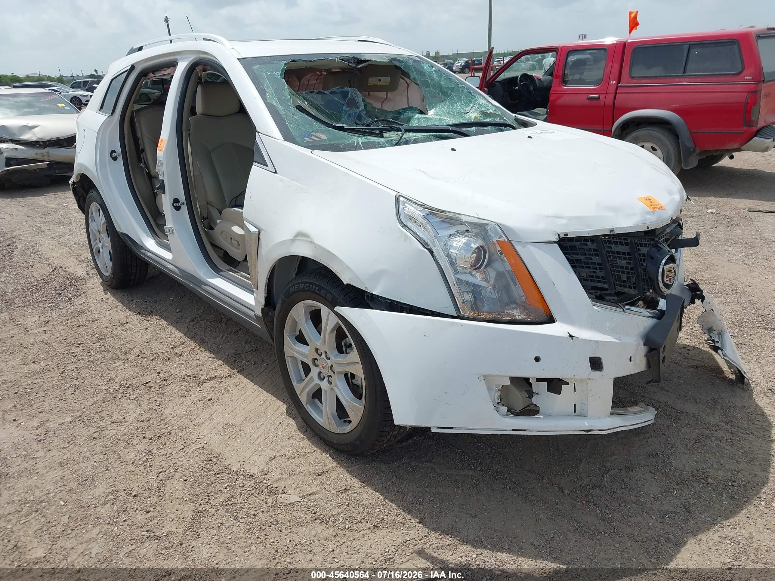 2016 Cadillac SRX Performance Collection, VIN 3GYFNCE34GS575084 — Rollover