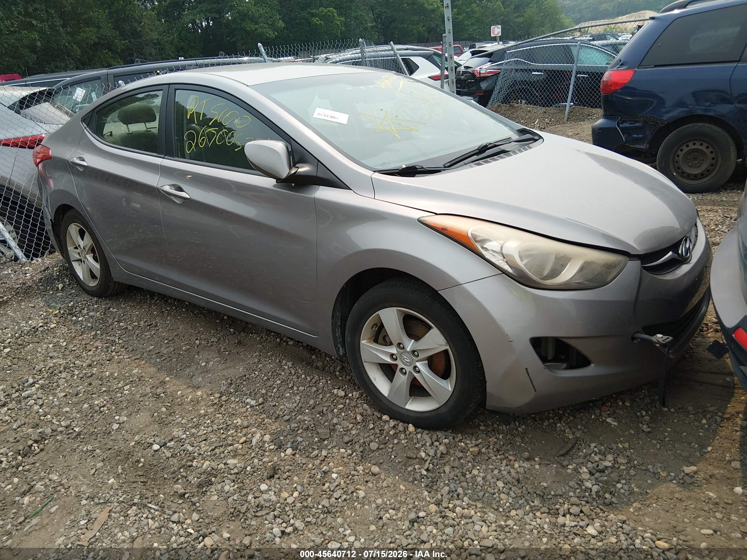 2011 Hyundai Elantra Limited, VIN KMHDH4AE1BU102832 — Front end