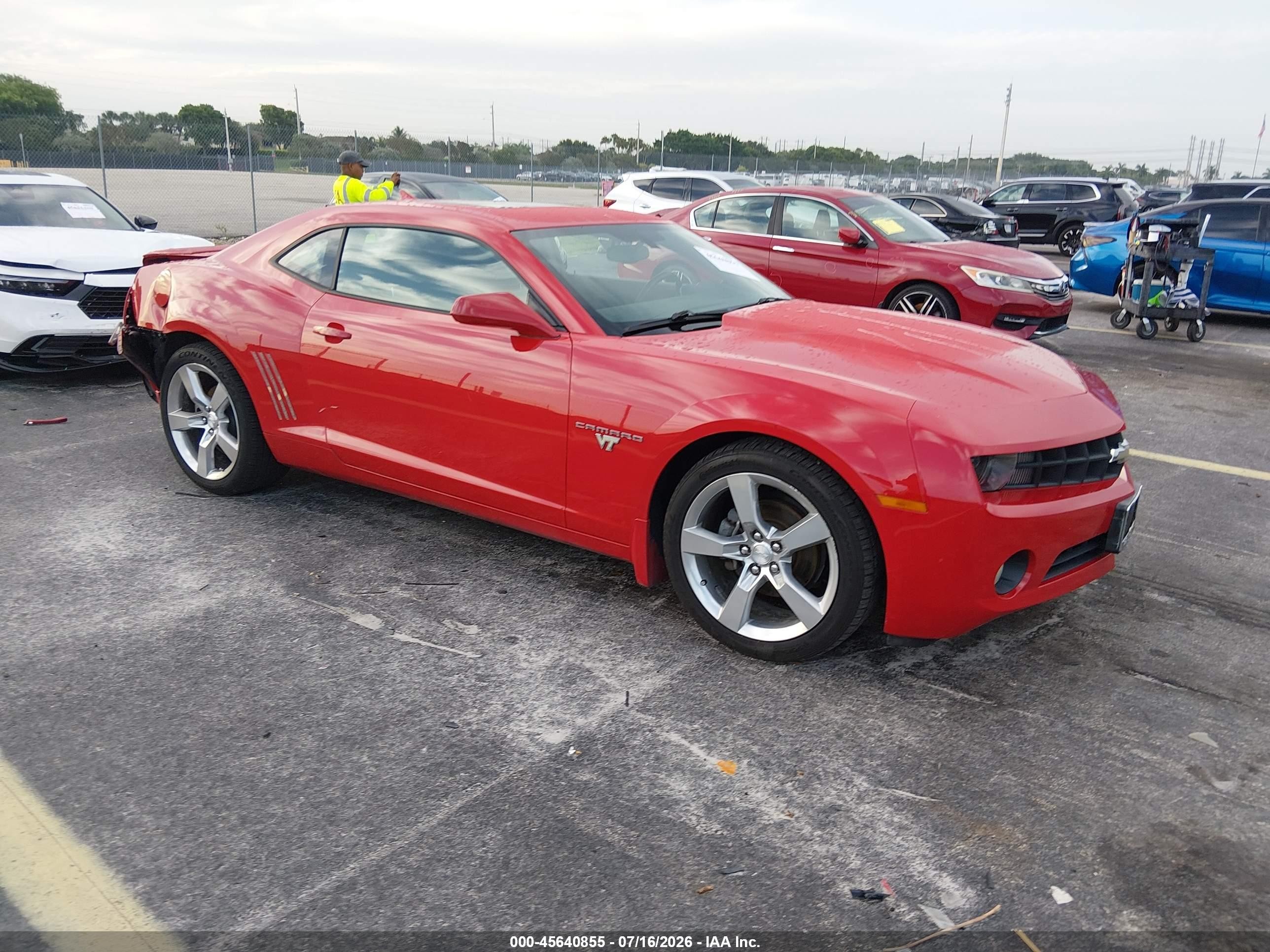 2012 Chevrolet Camaro 1LT, VIN 2G1FB1E39C9142816 — Side