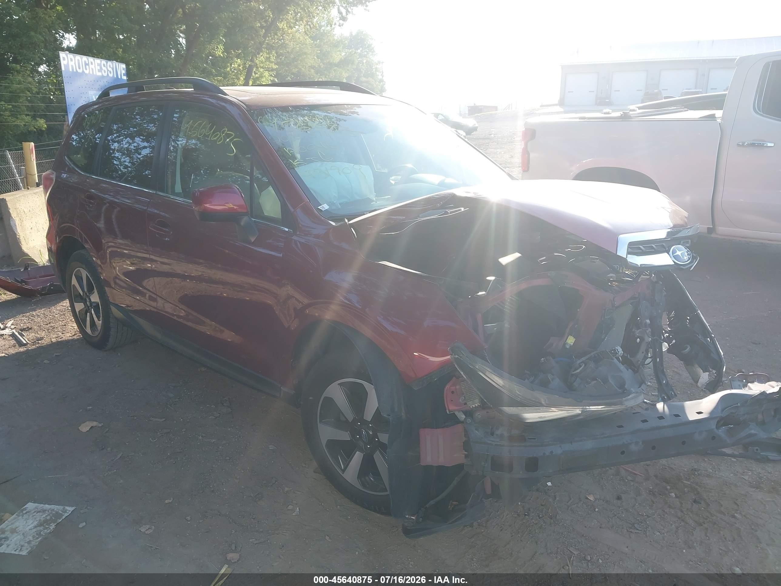 2017 Subaru Forester Limited, VIN JF2SJAJC0HH431909 — Front end