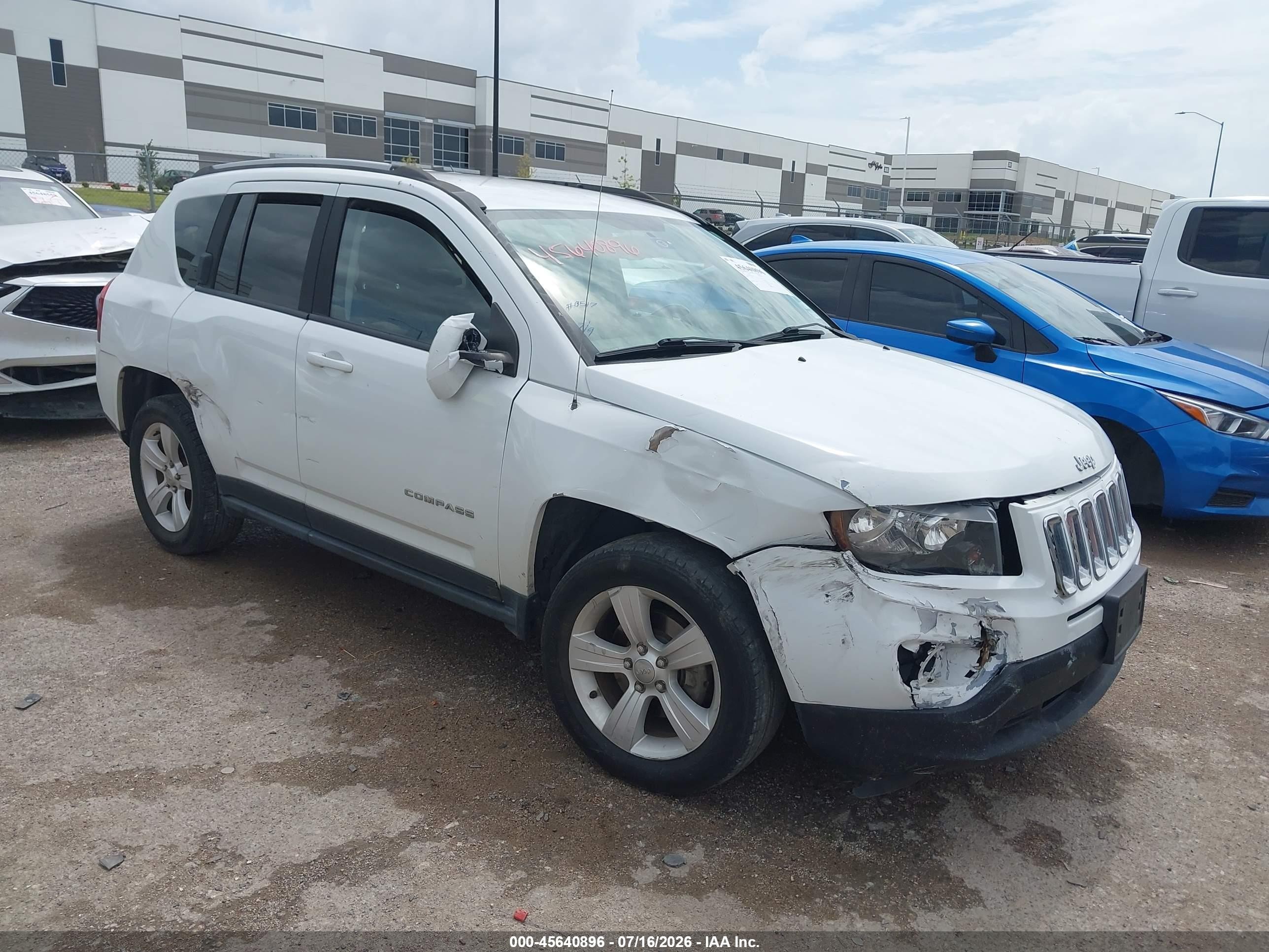 2016 Jeep Compass High Altitude, VIN 1C4NJDEB1GD758517 — Перед
