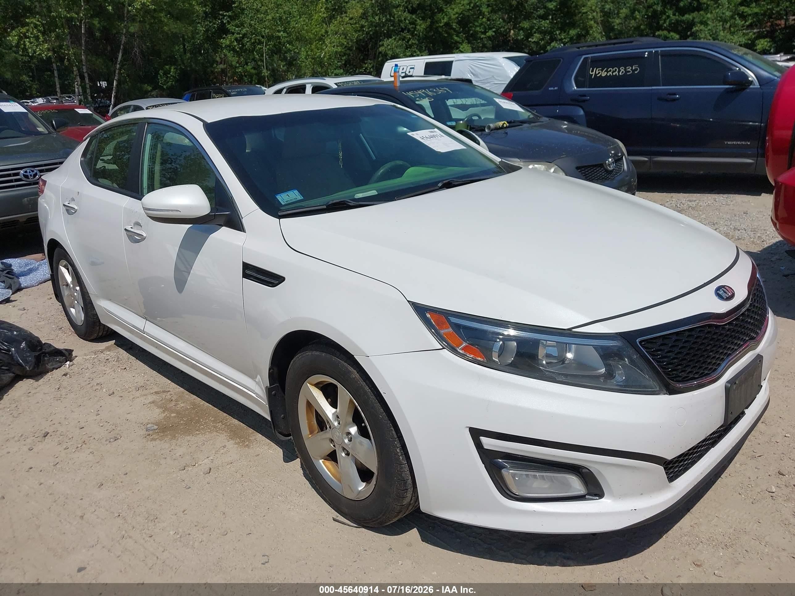 2014 Kia Optima LX, VIN KNAGM4A78E5521495 — Vandalism
