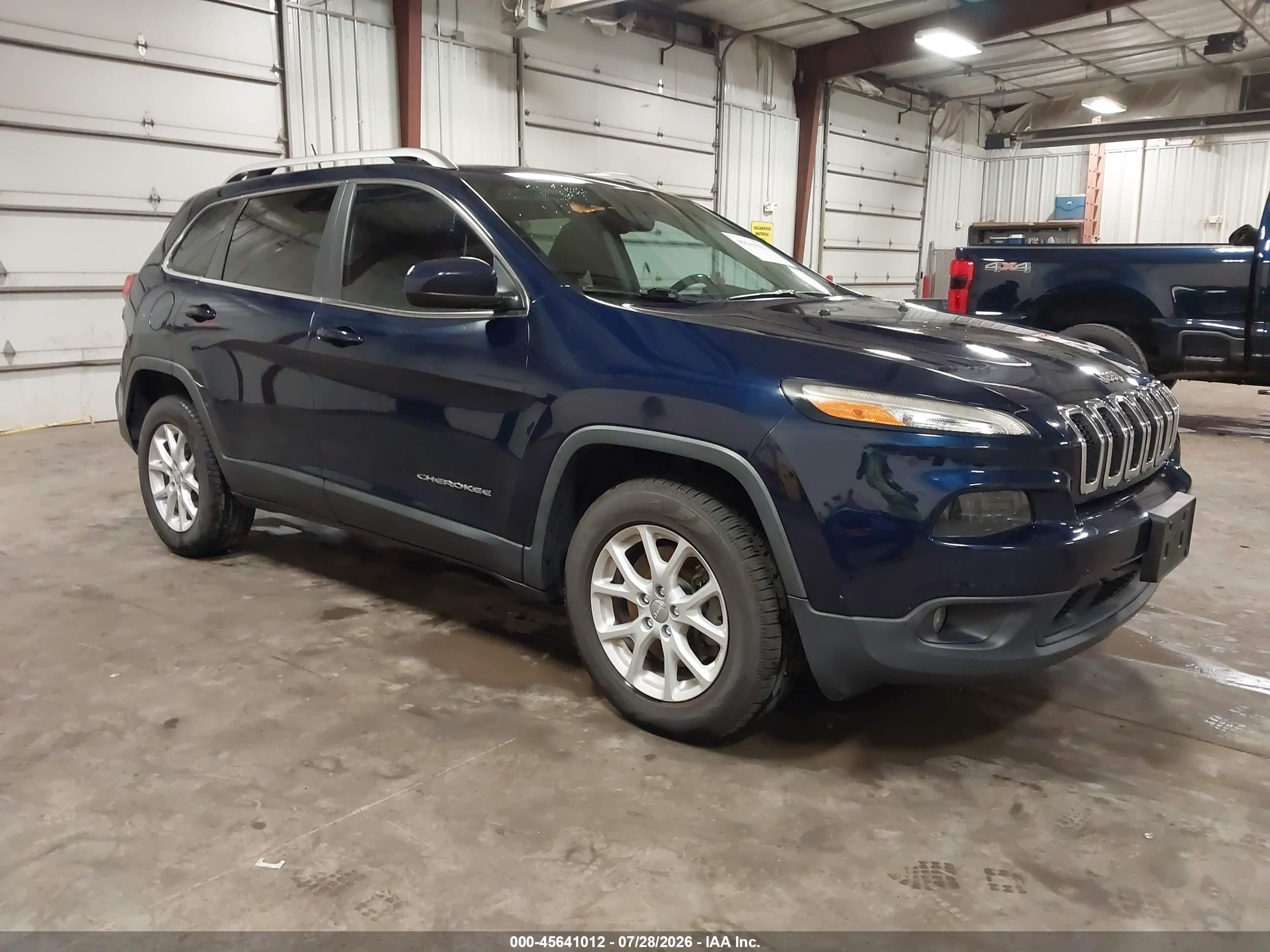 2014 Jeep Cherokee Latitude, VIN 1C4PJMCS4EW145370 — Rear end