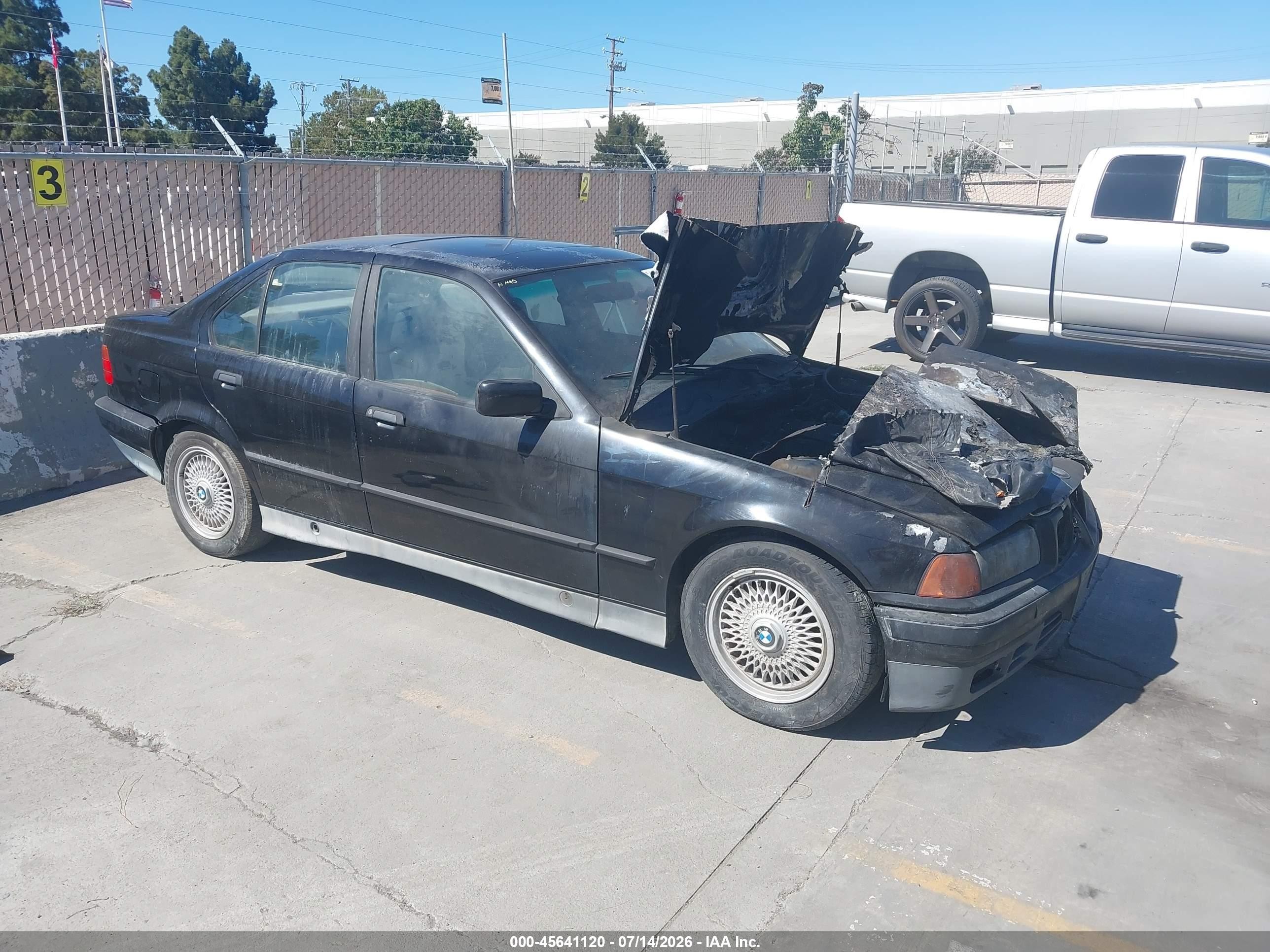 1993 BMW 3 Series, VIN WBACB3313PFE13776 — Normal wear