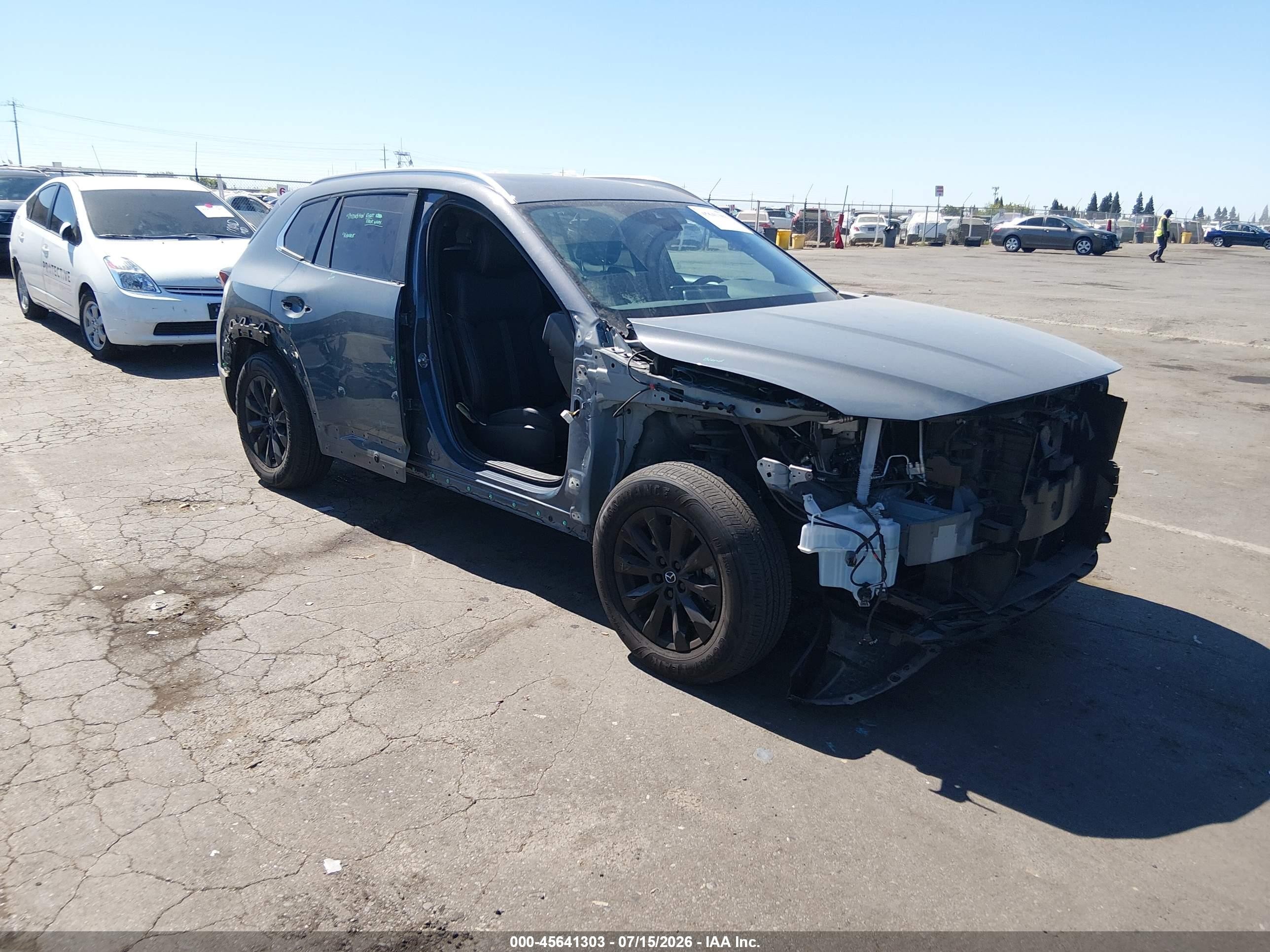2024 Mazda CX-50 S Premium, VIN 7MMVABDM0RN159922 — Front end