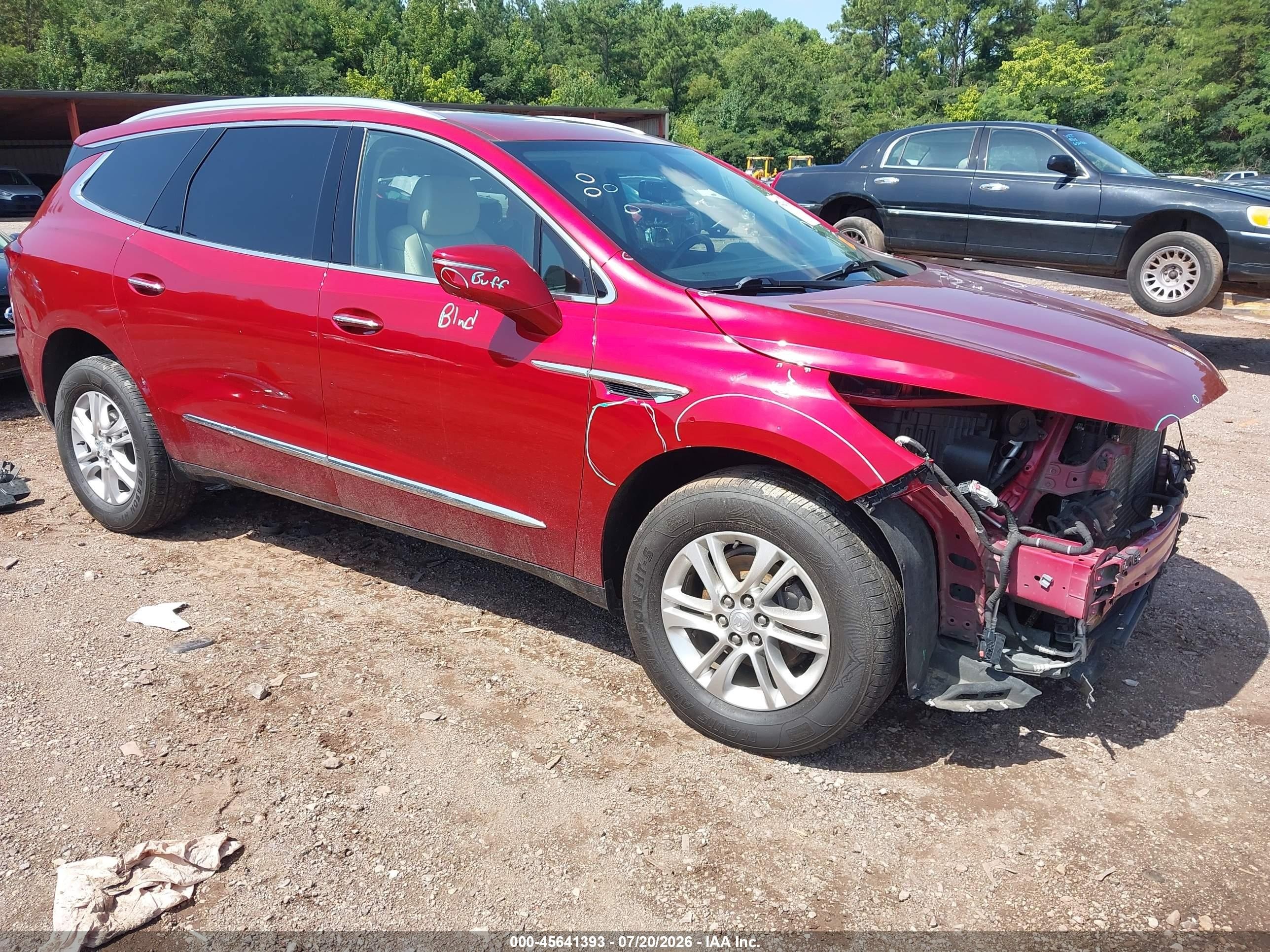 2019 Buick Enclave Essence, VIN 5GAERBKW3KJ317634 — Front end