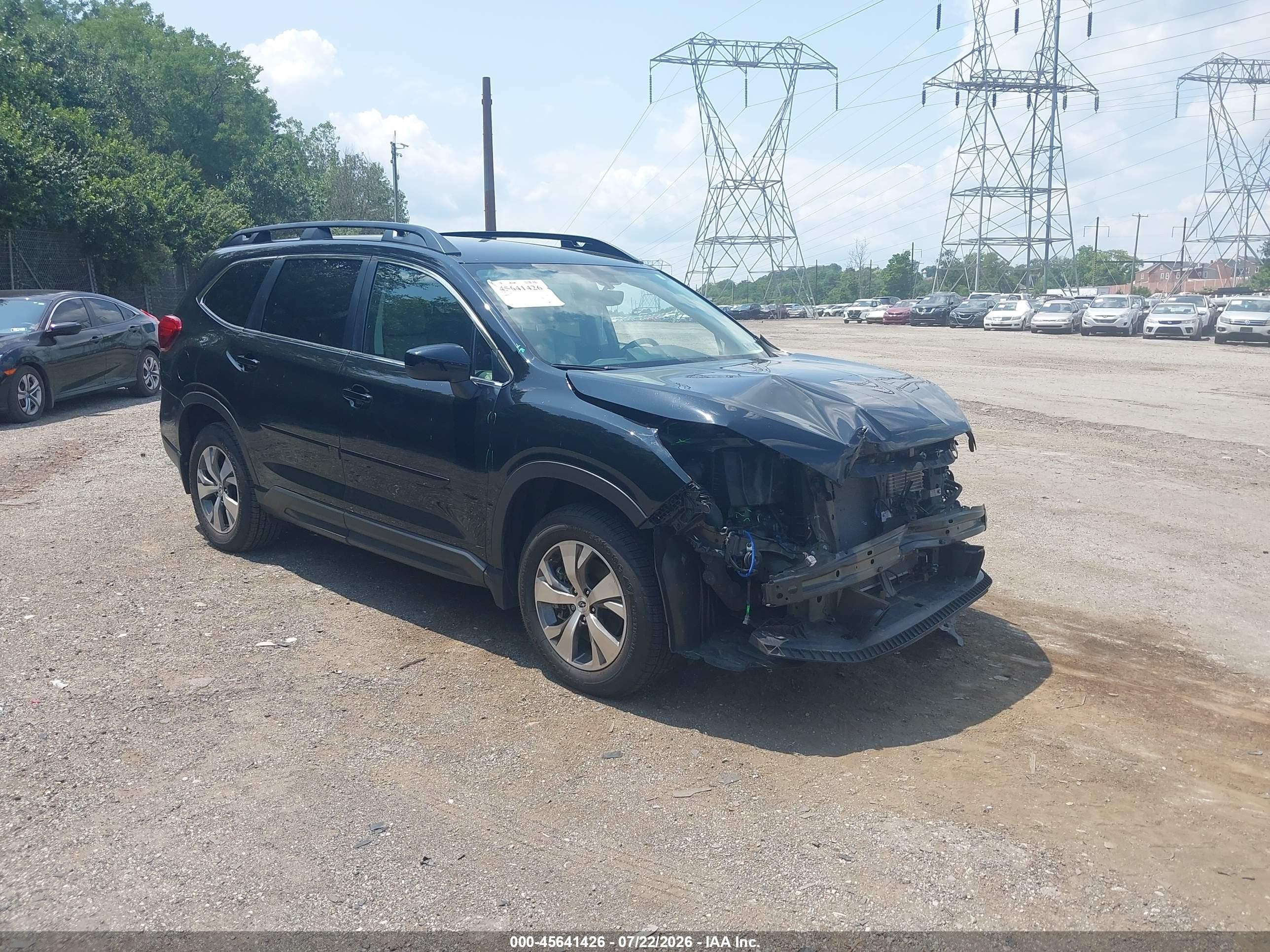 2021 Subaru Ascent Premium, VIN 4S4WMAFD8M3447822 — Front end