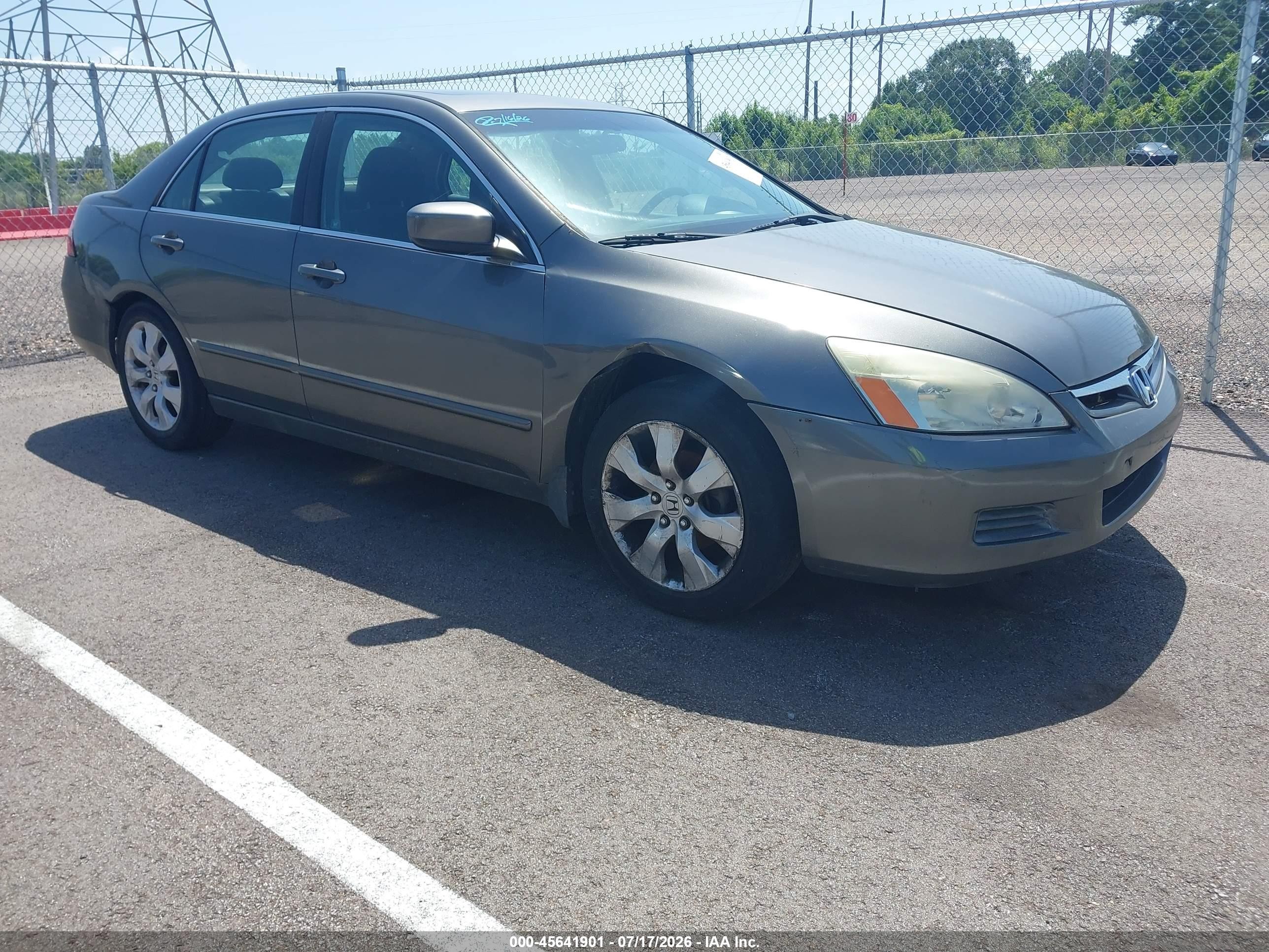 2006 Honda Accord EX, VIN 1HGCM56746A171549 — Normal wear