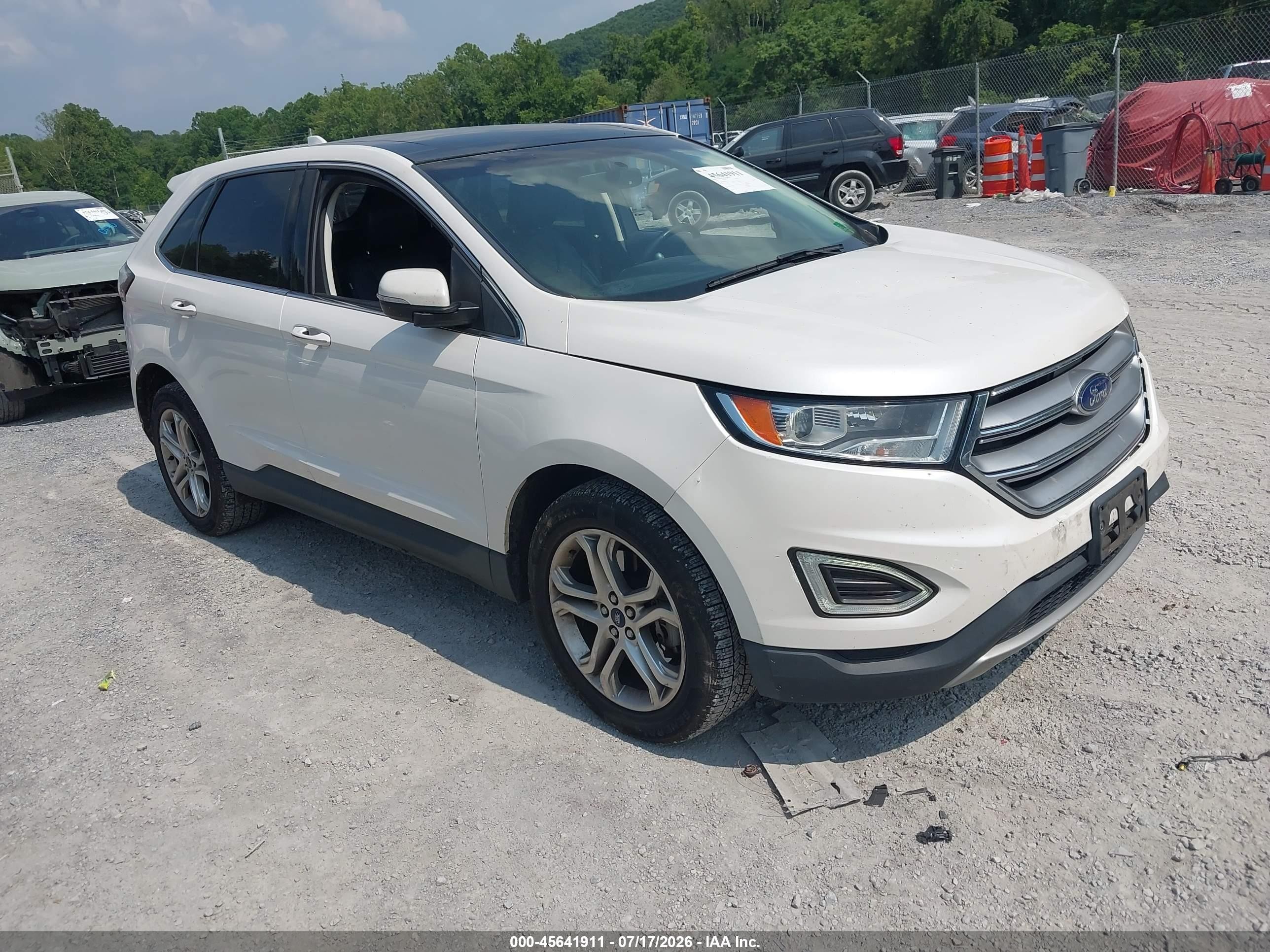 2015 Ford Edge Titanium, VIN 2FMTK4K86FBB41577 — Перед