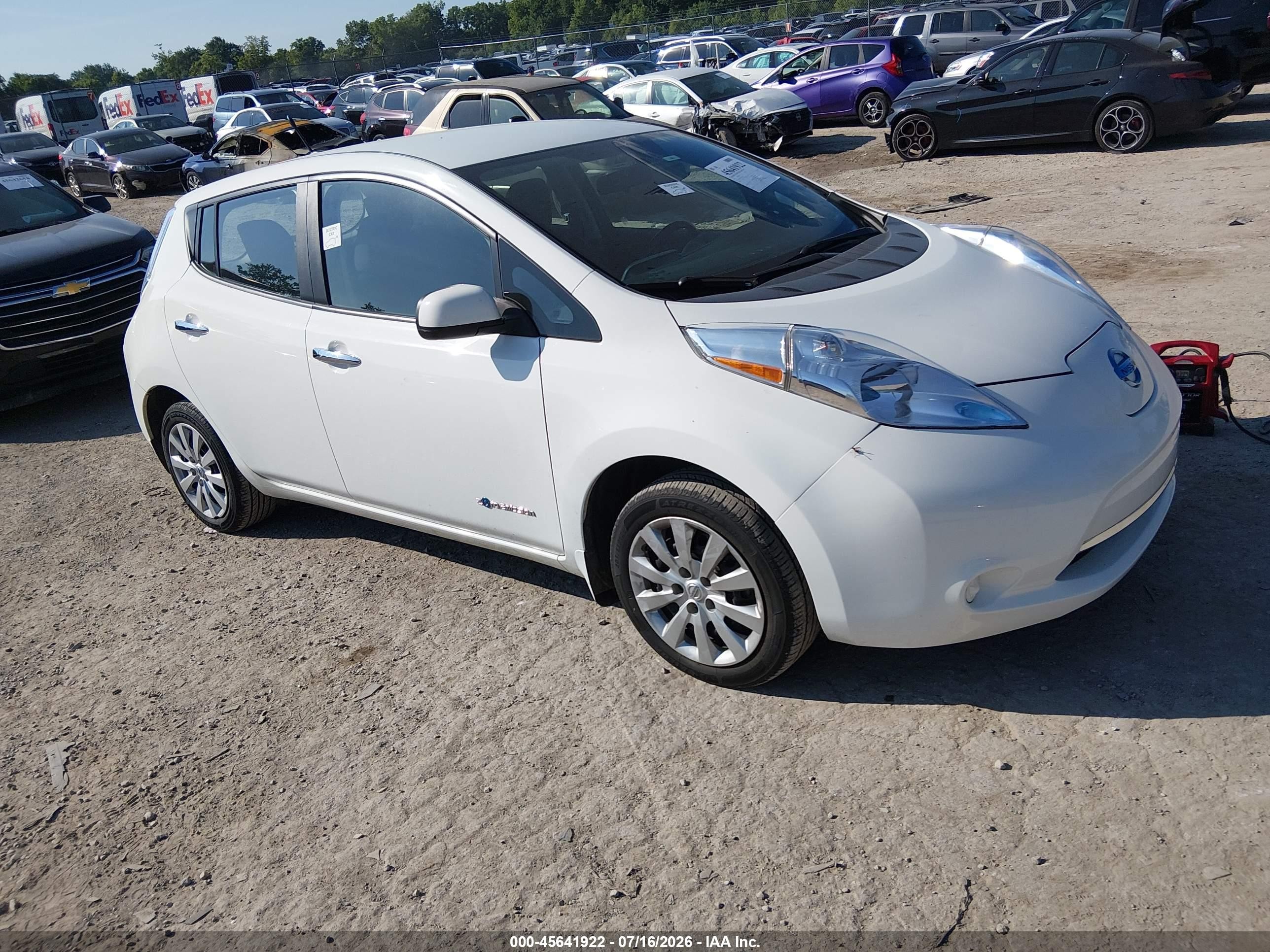 2013 Nissan LEAF SV, VIN 1N4AZ0CP0DC414053 — Normal wear