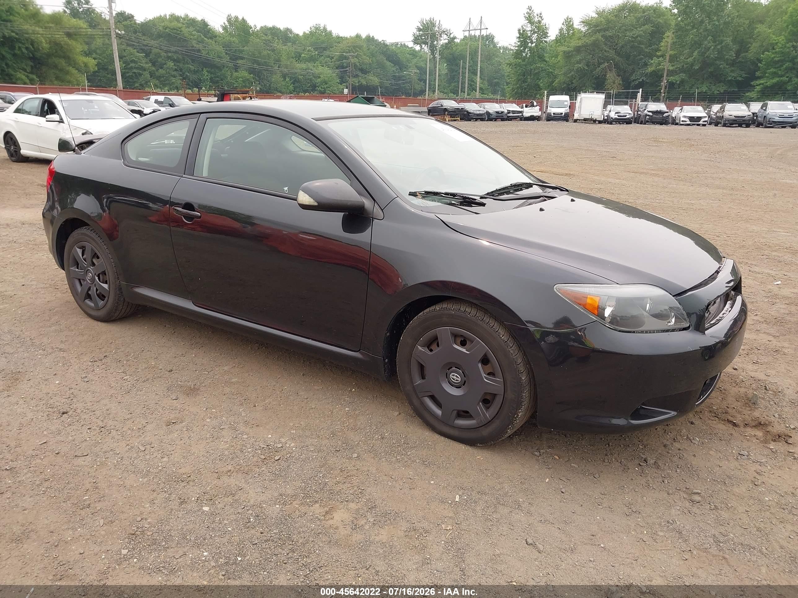 2008 Scion tC, VIN JTKDE167380240905 — Front end